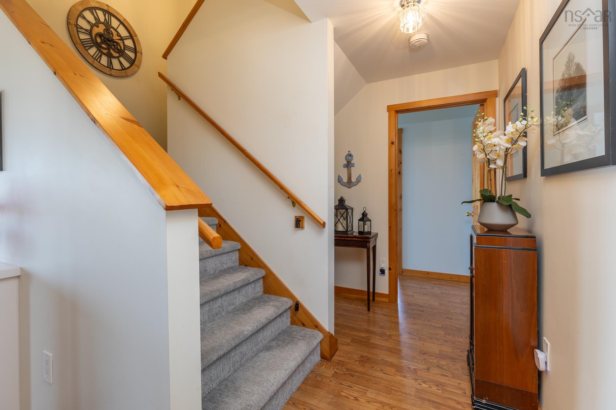 $959,000.00: 2435 Main Shore Road, Port Maitland