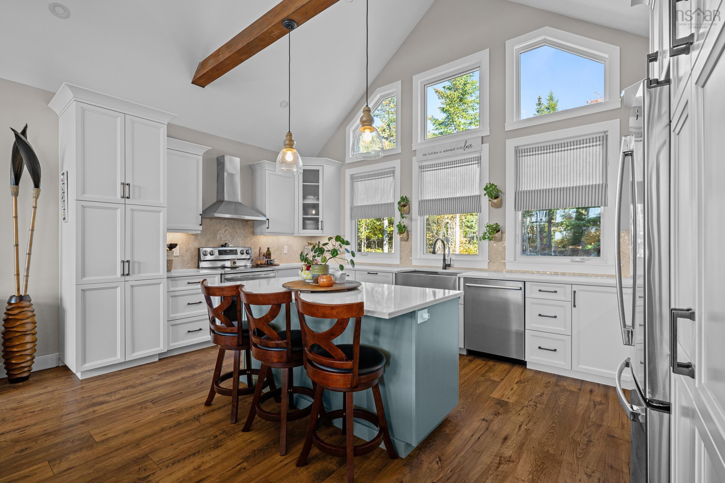 $870,000.00: 250 Maple Leaf Lane, Lapland