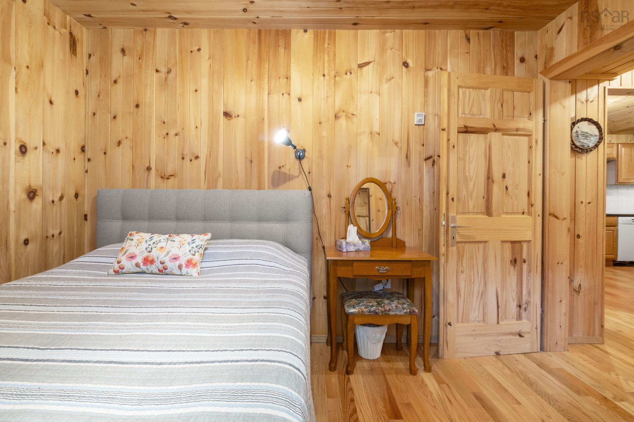 $419,000.00: 87 Edith