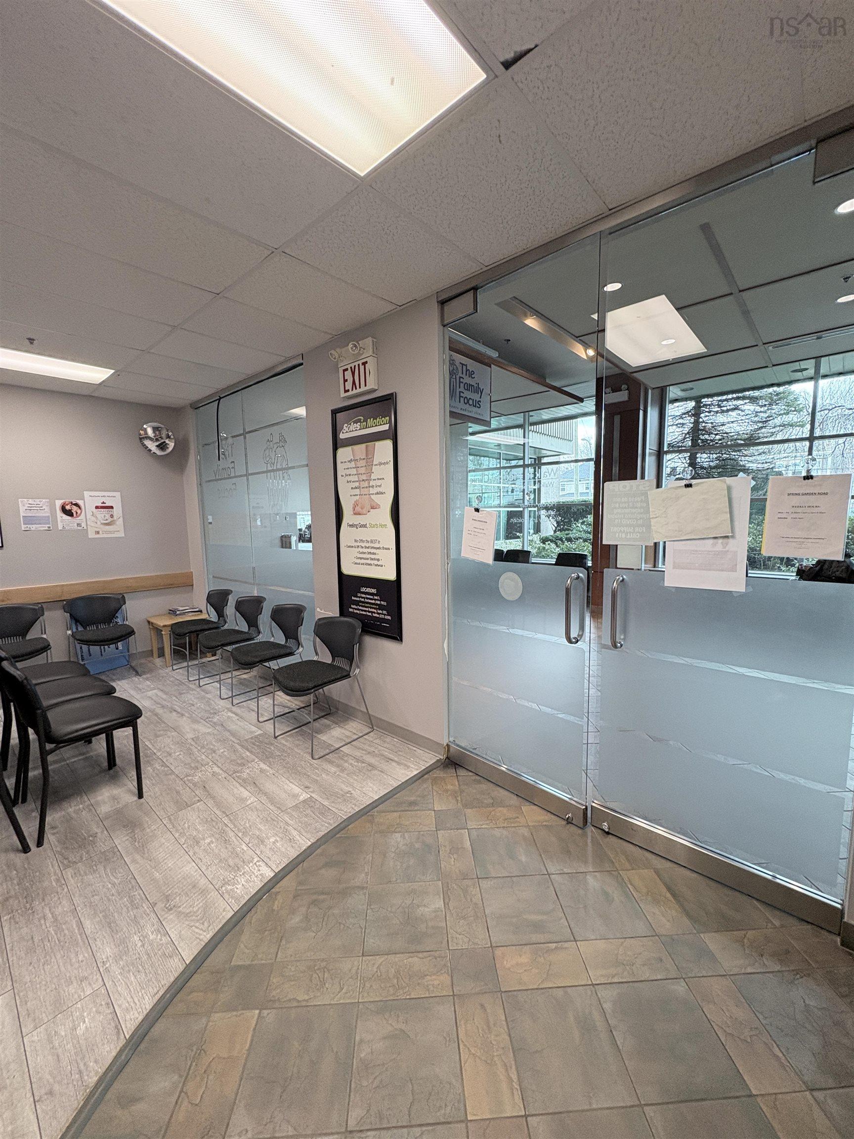 102 5991 Spring Garden Road, Halifax, NS (MLS® 202608275)