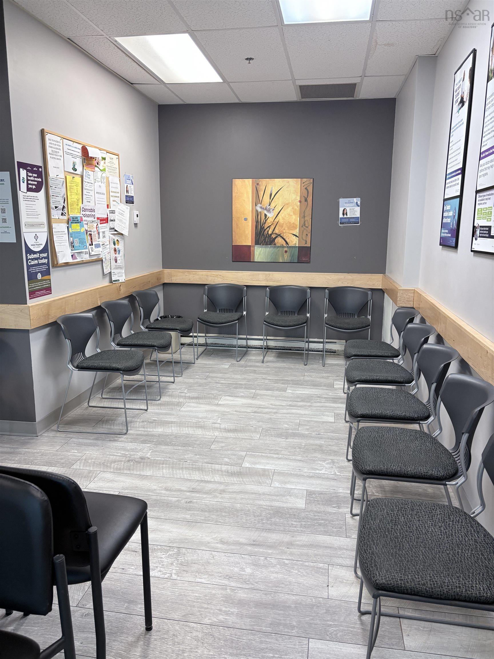 102 5991 Spring Garden Road, Halifax, NS (MLS 202608275)