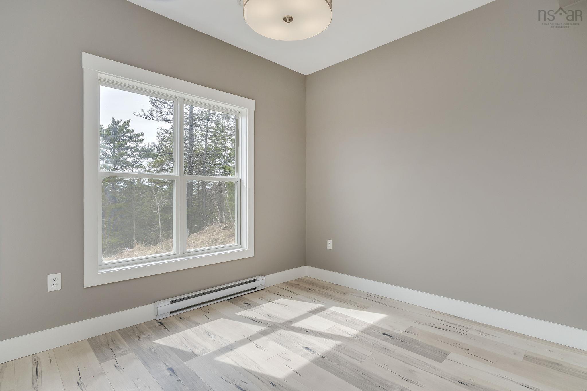 $729,900.00: 32 Higgins Avenue, Beechville