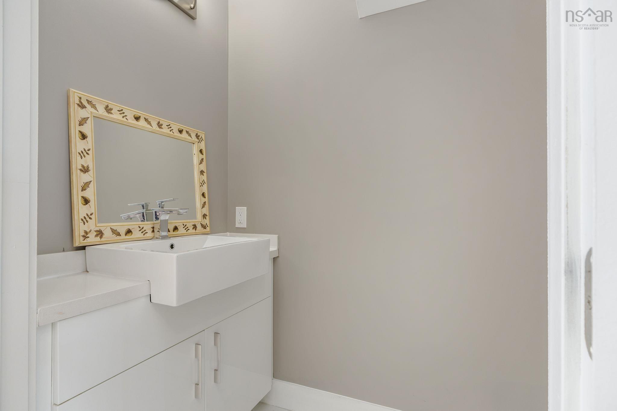 $729,900.00: 32 Higgins Avenue, Beechville