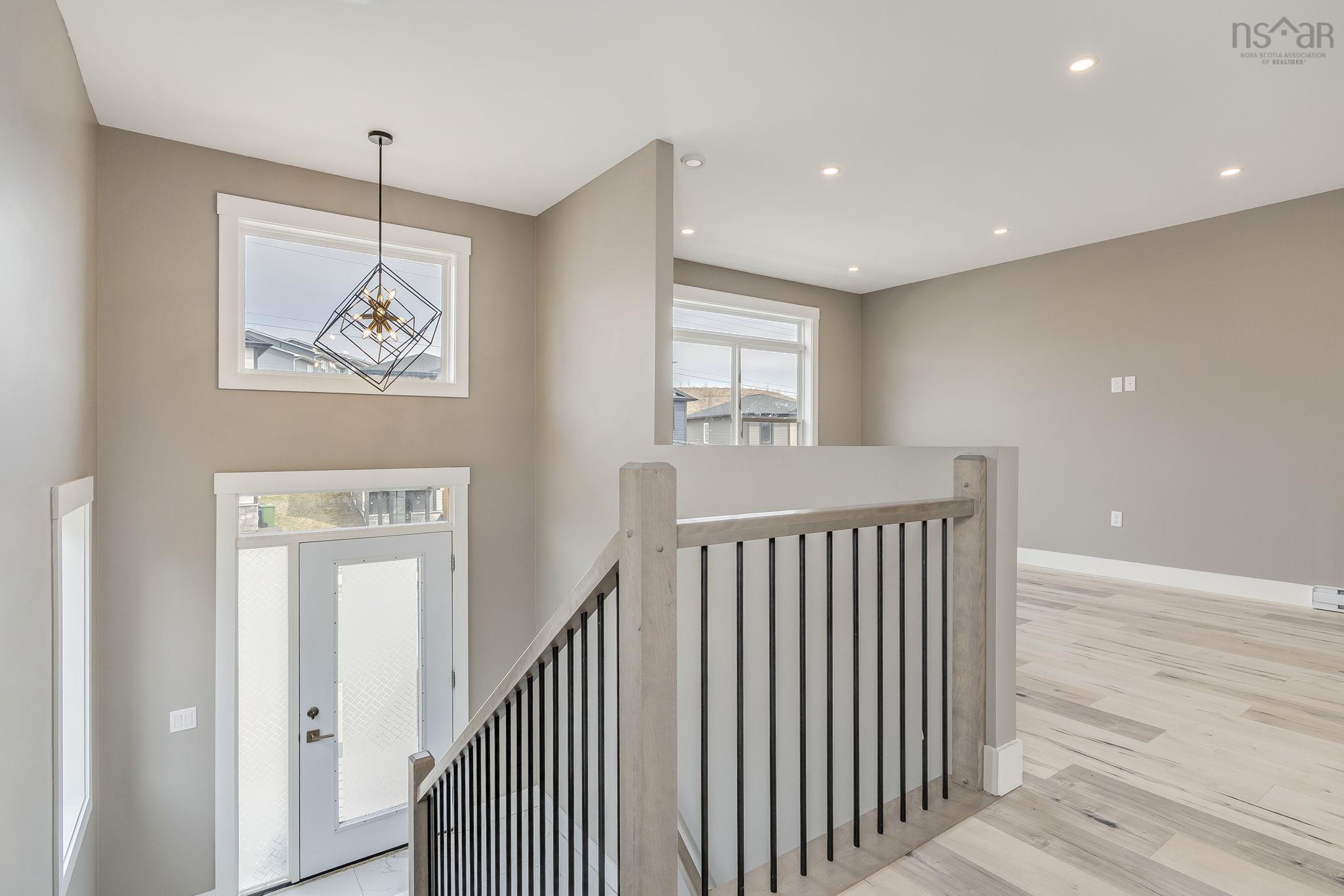 $729,900.00: 32 Higgins Avenue, Beechville