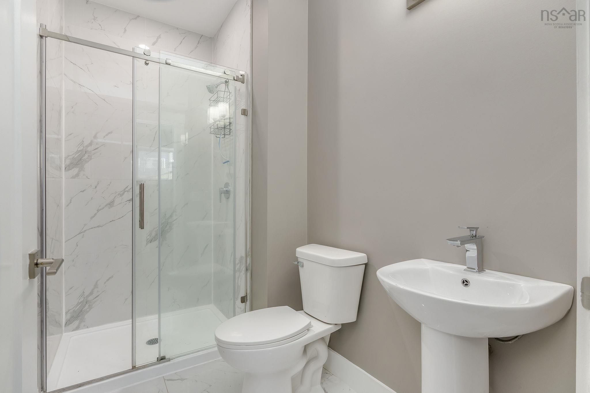 $729,900.00: 32 Higgins Avenue, Beechville