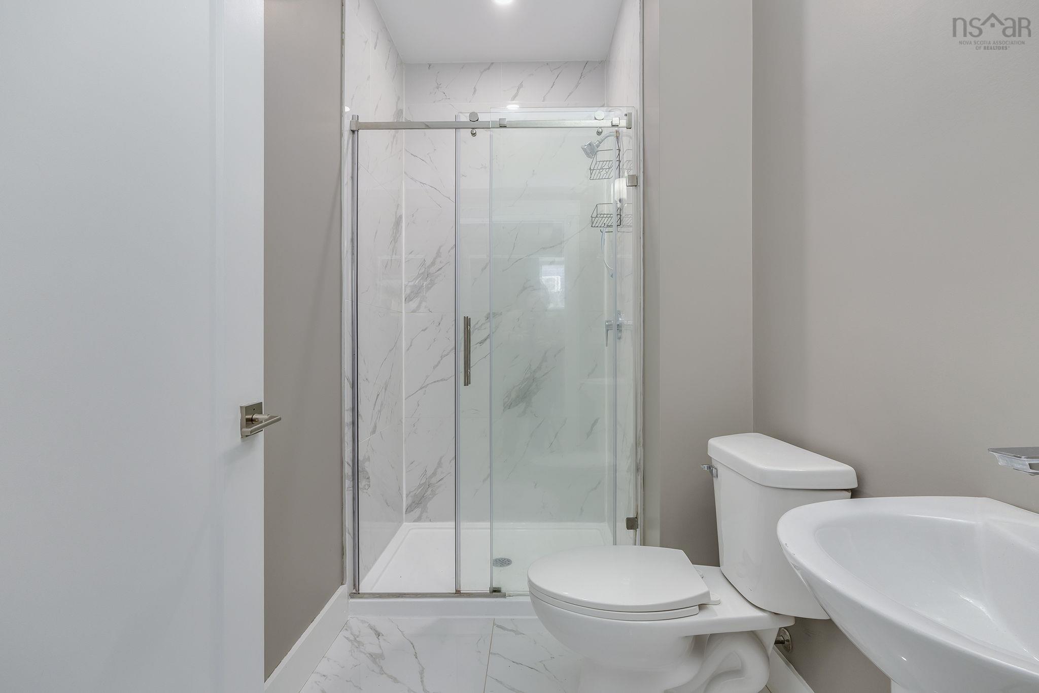 $729,900.00: 32 Higgins Avenue, Beechville