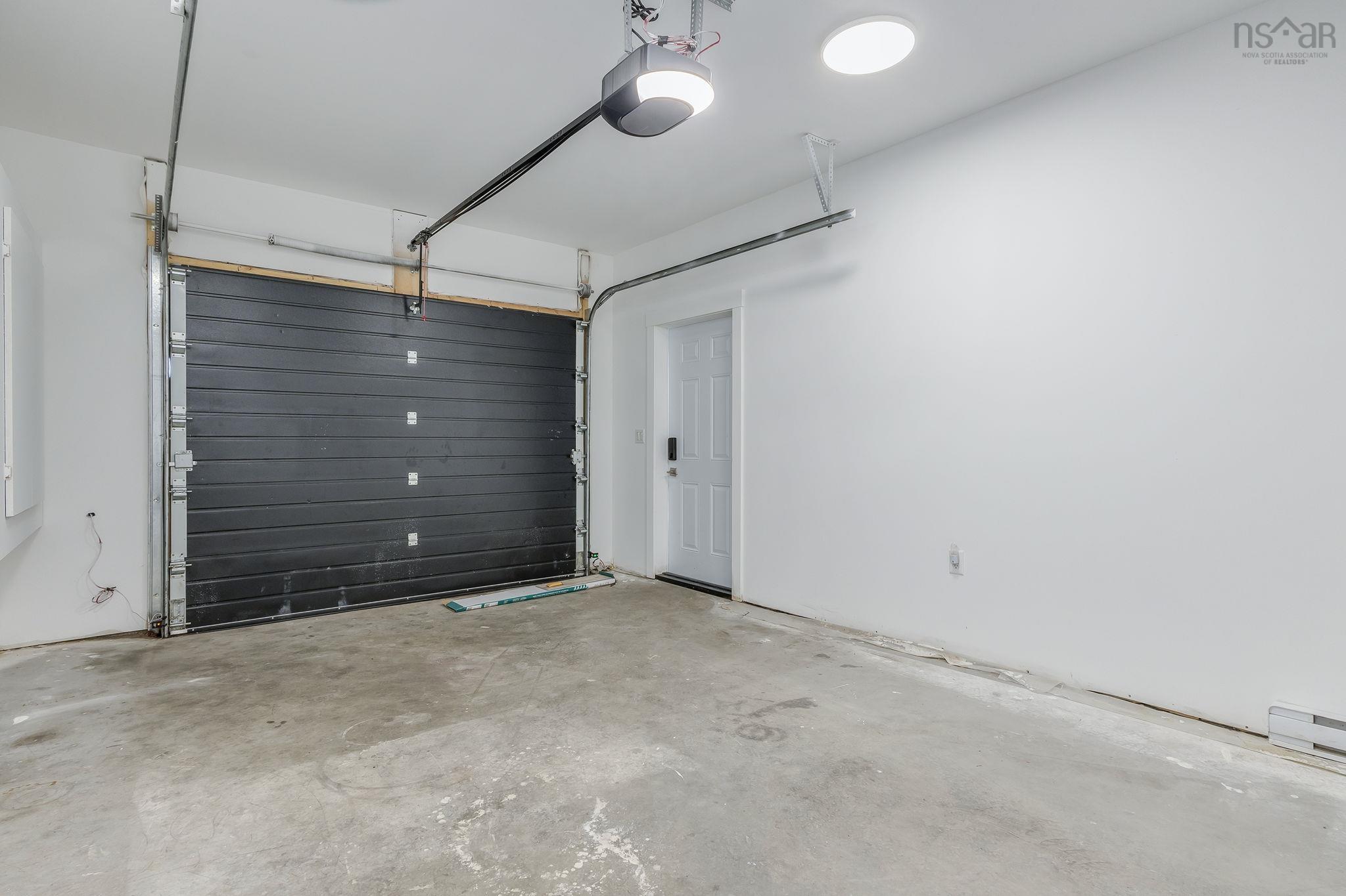 $729,900.00: 32 Higgins Avenue, Beechville