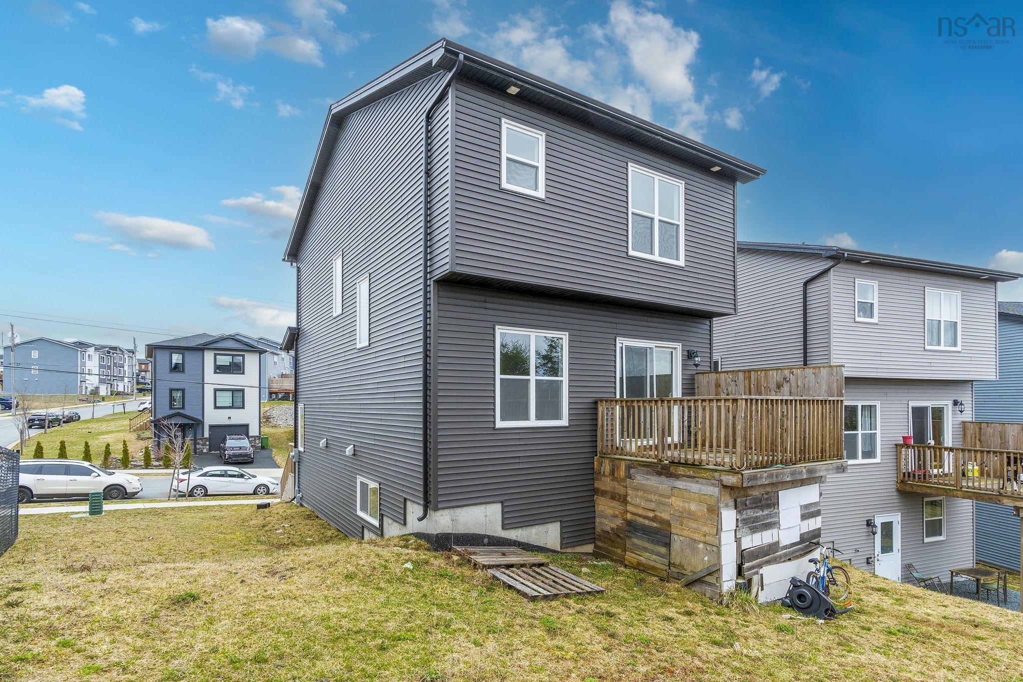 $729,900.00: 32 Higgins Avenue, Beechville