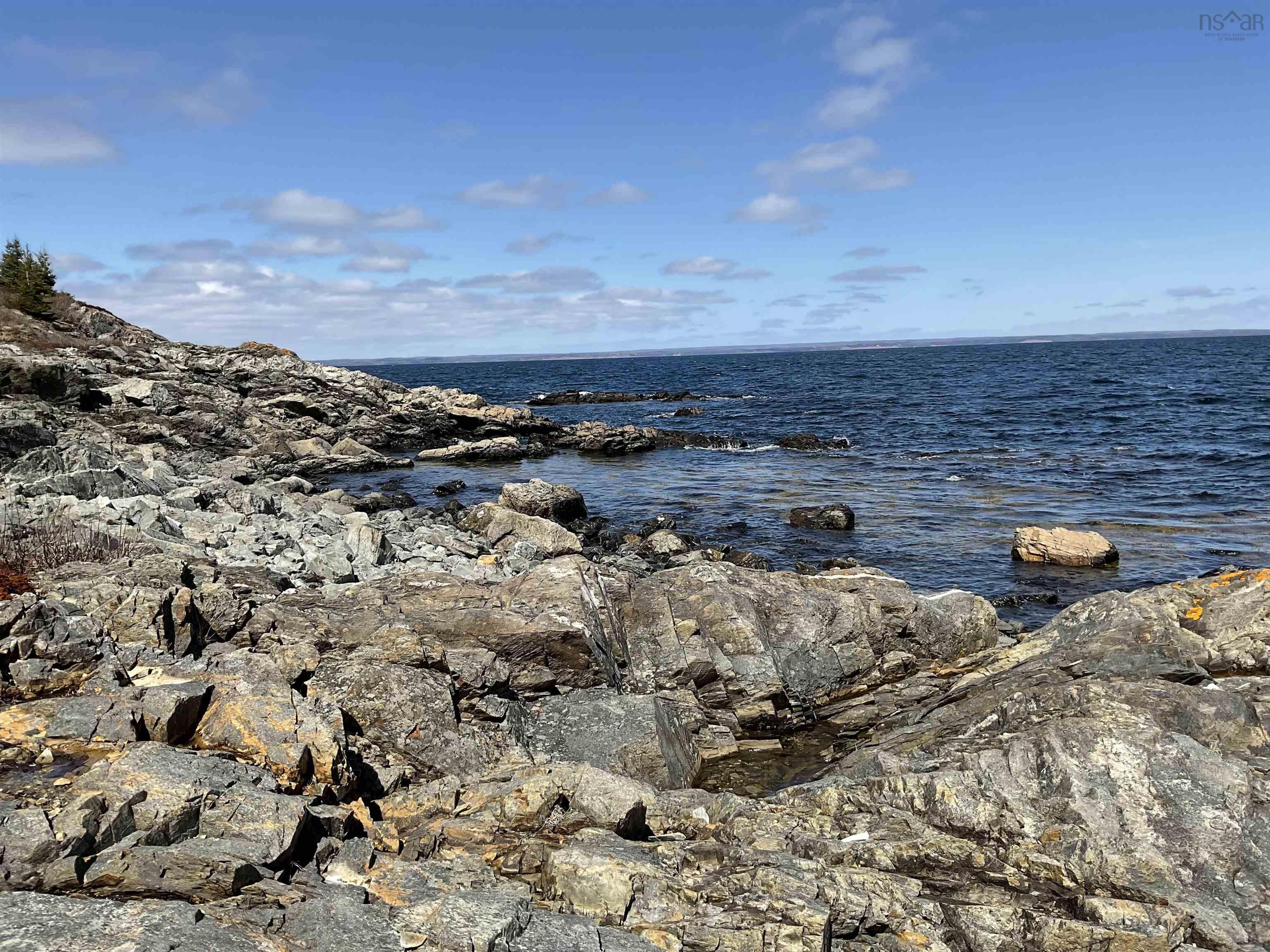 $110,000.00: 23-1 Hendsbee Wharf Road, Phillips Harbour