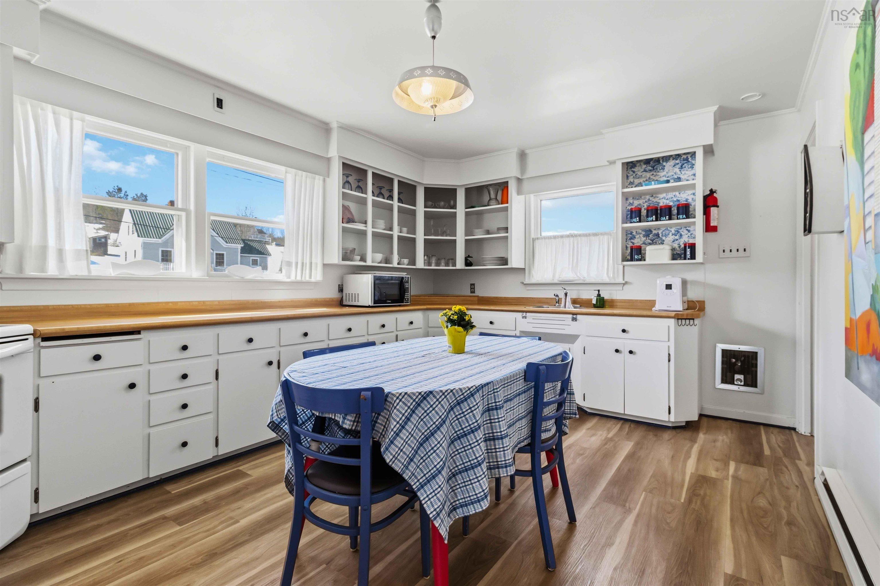 $425,000.00: 1915 Highway 331, Pleasantville