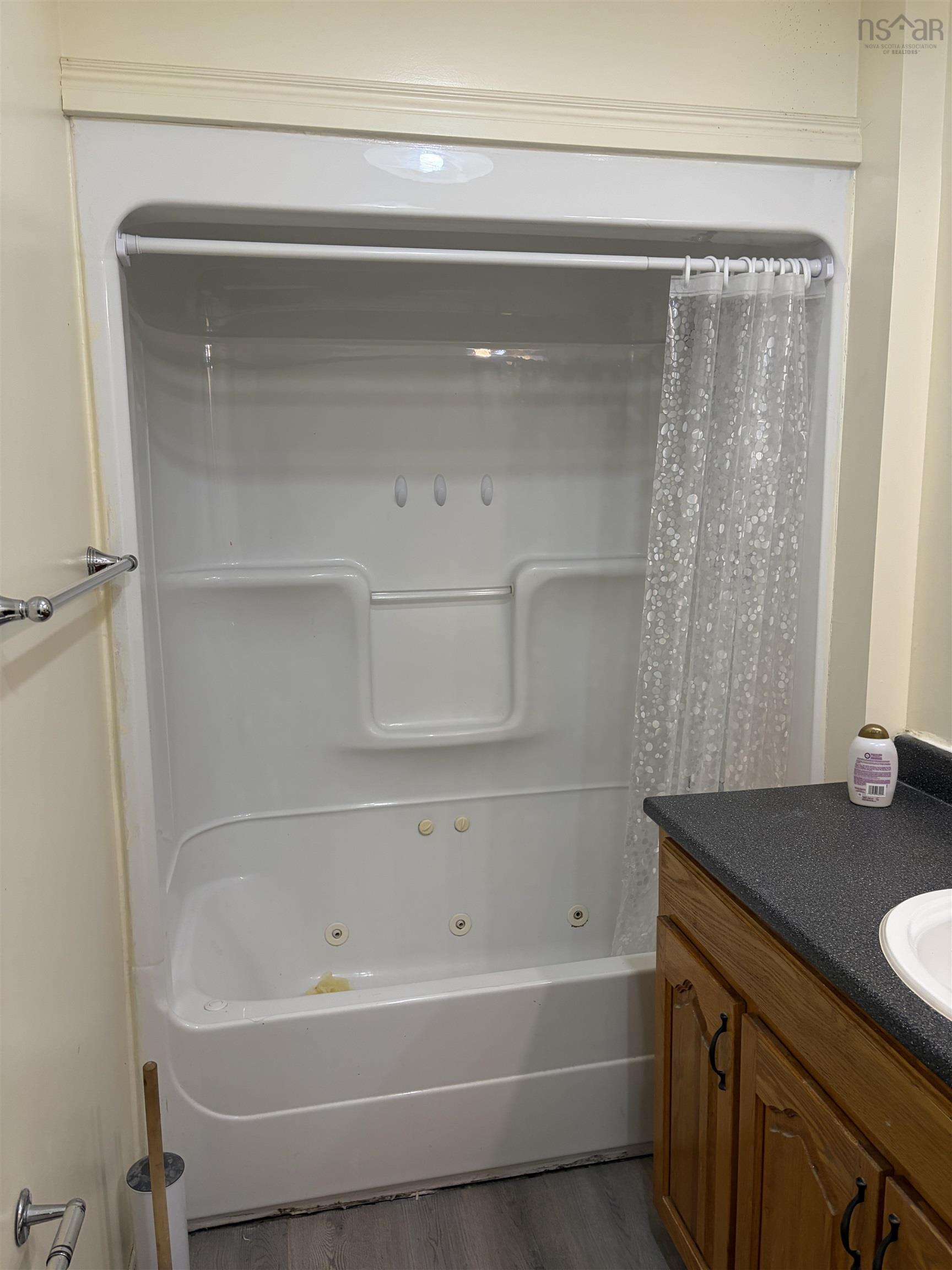 $259,000.00: 4 Emery Lane, Glace Bay