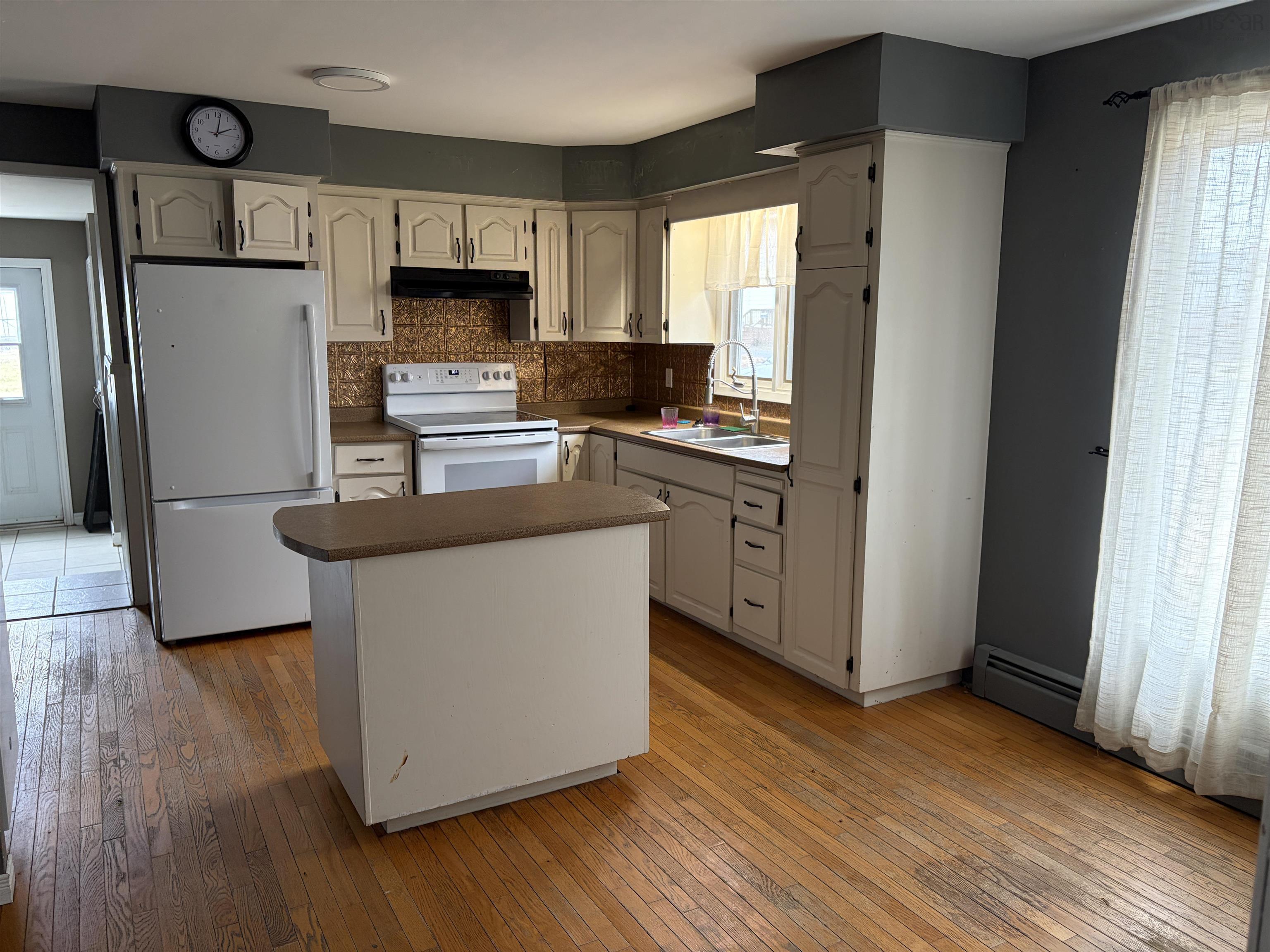 $259,000.00: 4 Emery Lane, Glace Bay