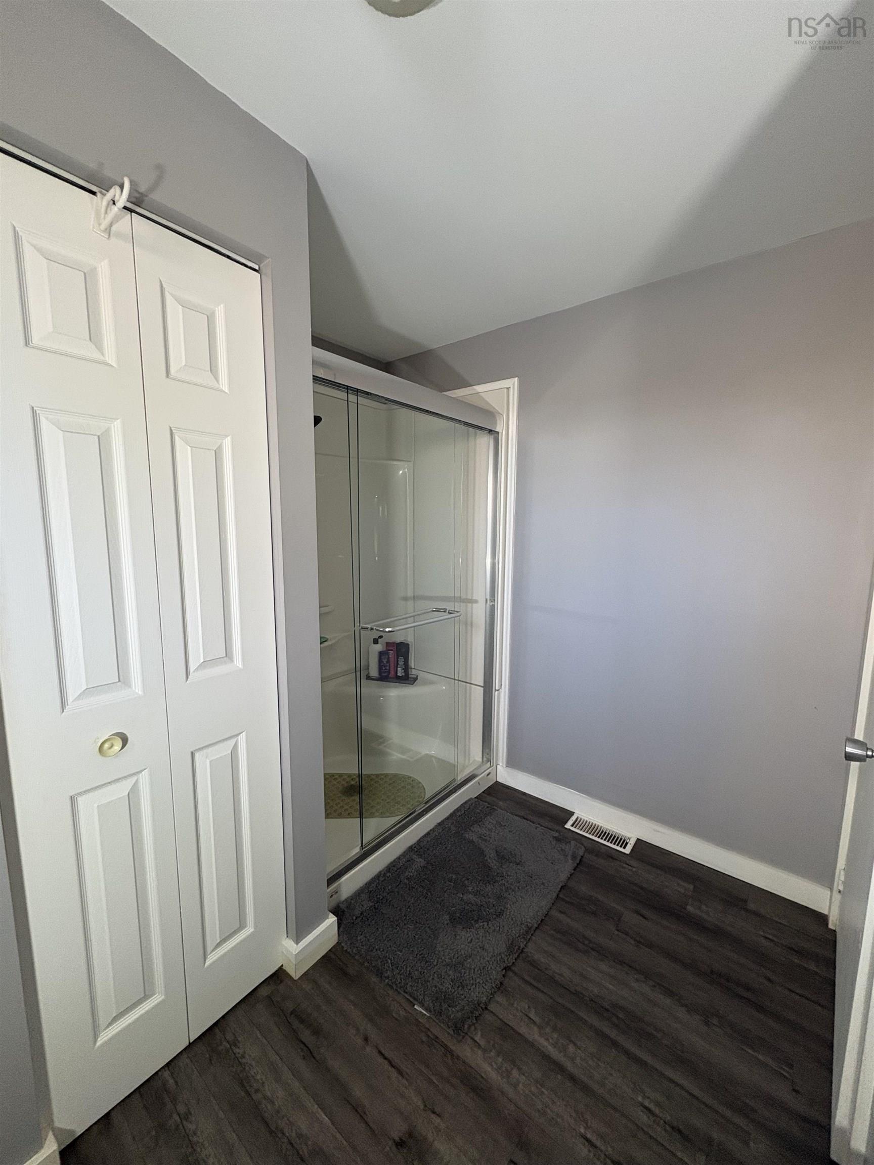 $299,000.00: 200 Lighthouse Lane, Wallace