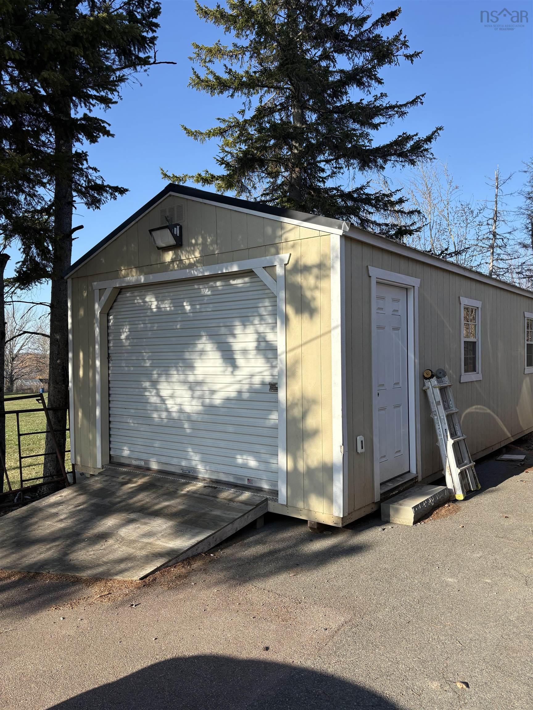 $299,000.00: 200 Lighthouse Lane, Wallace