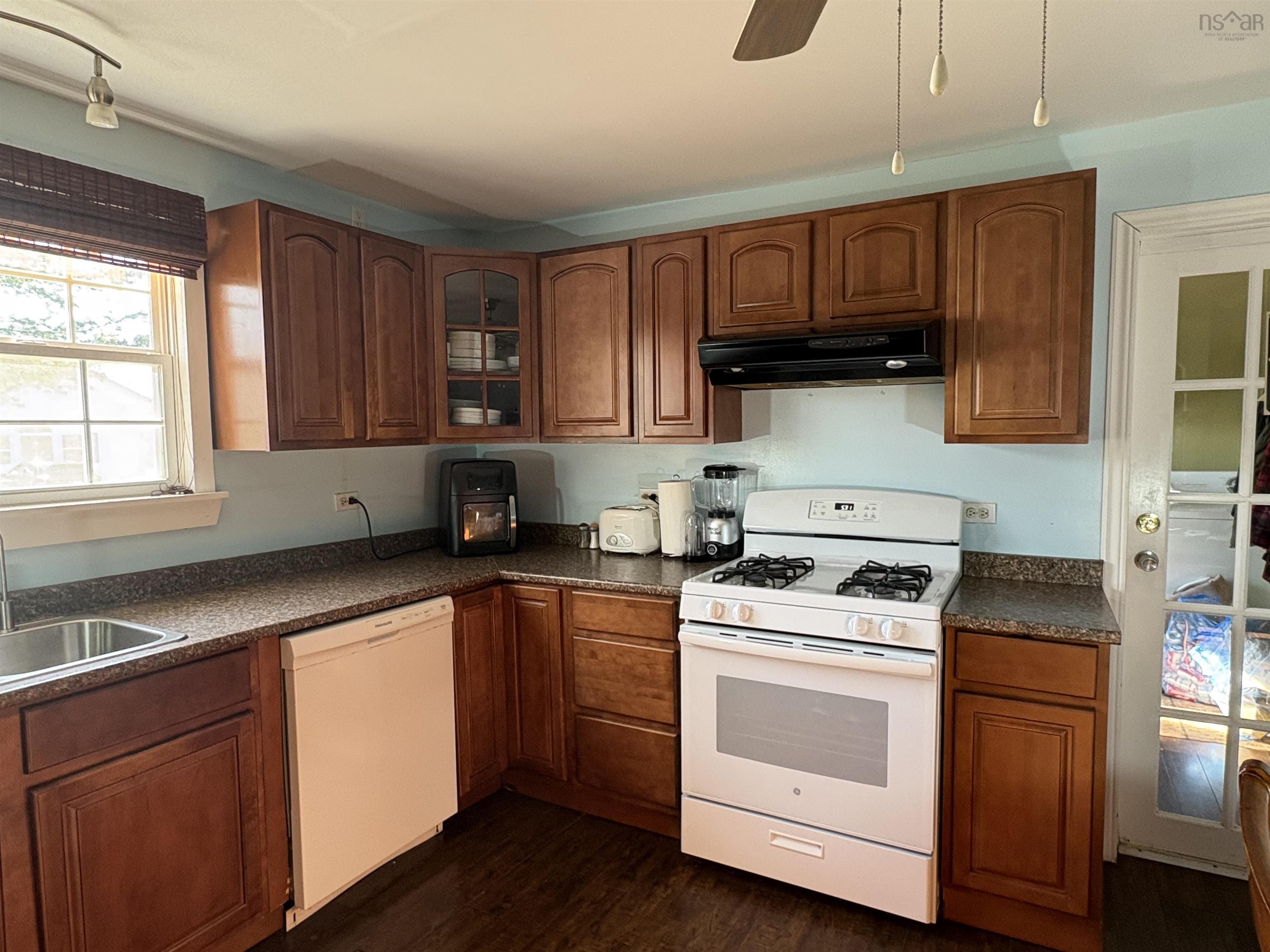 $299,000.00: 200 Lighthouse Lane, Wallace