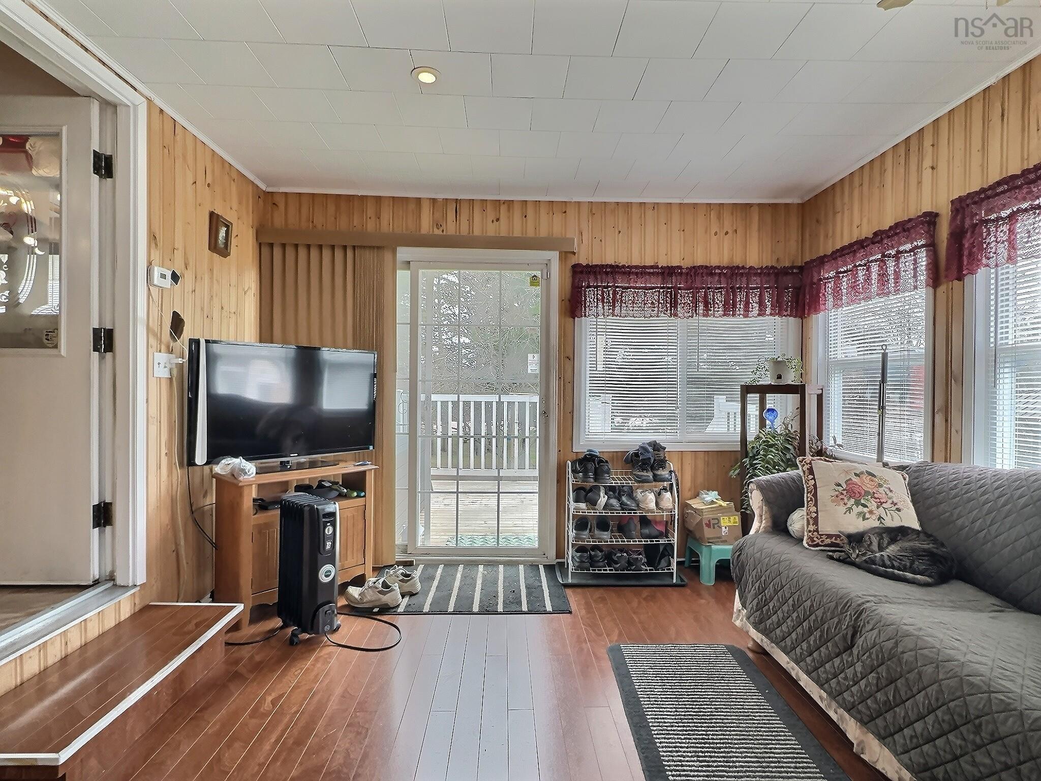 $469,000.00: 230 Salmon River Road, Valley