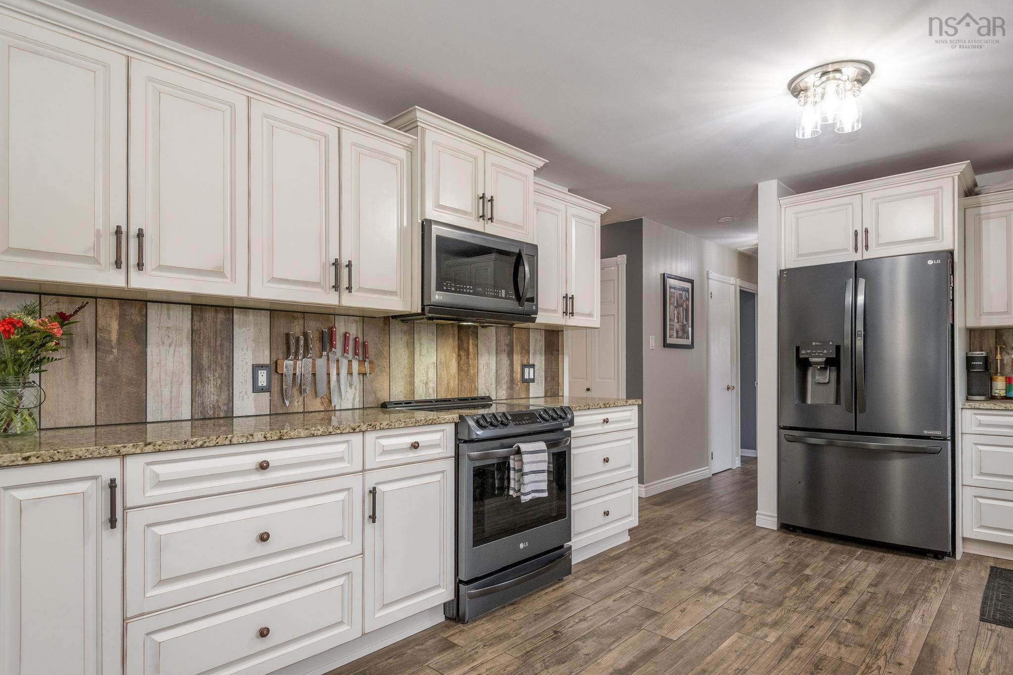 $520,000.00: 61 Aldred Road, Wilmot