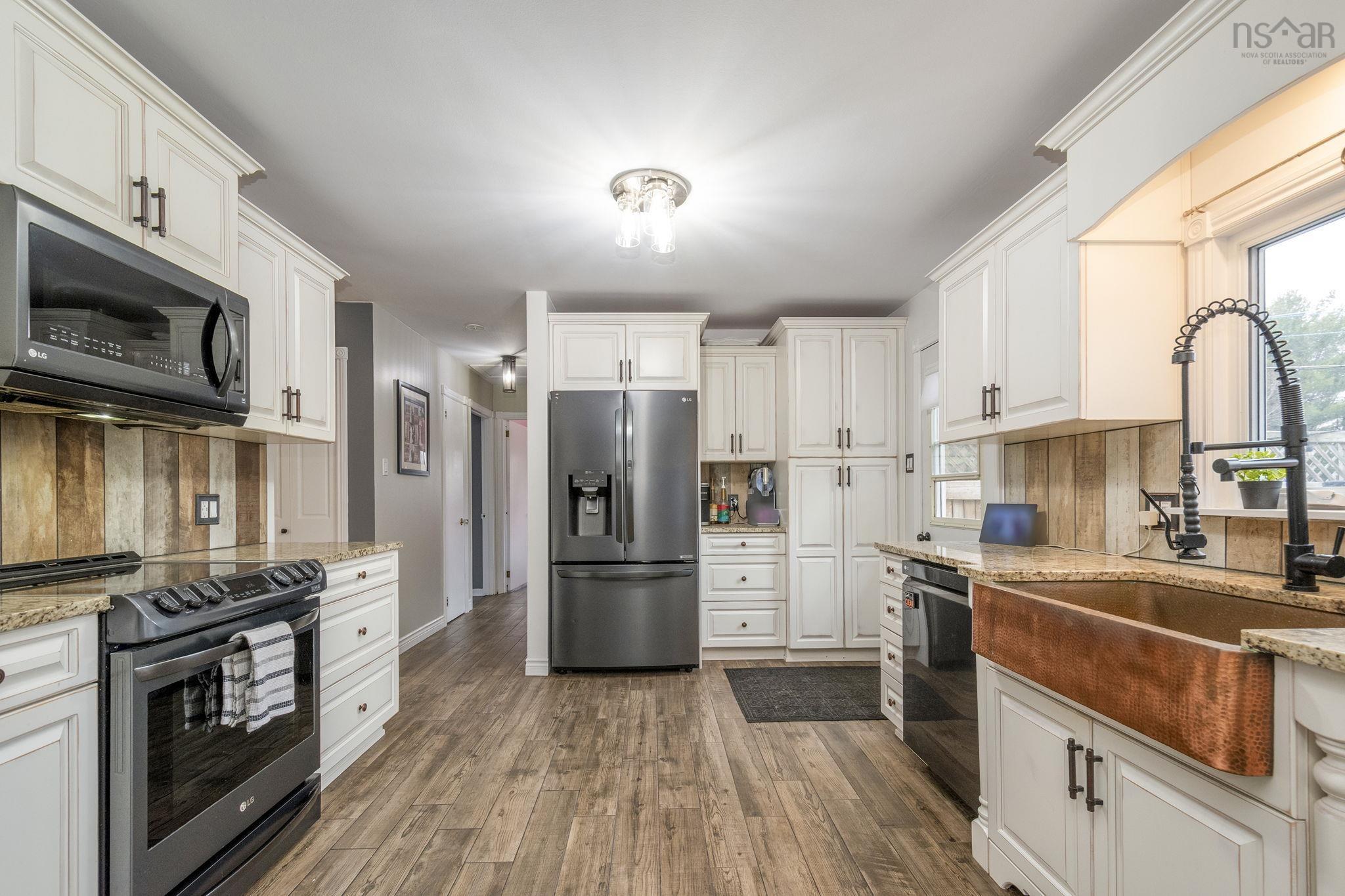 $520,000.00: 61 Aldred Road, Wilmot