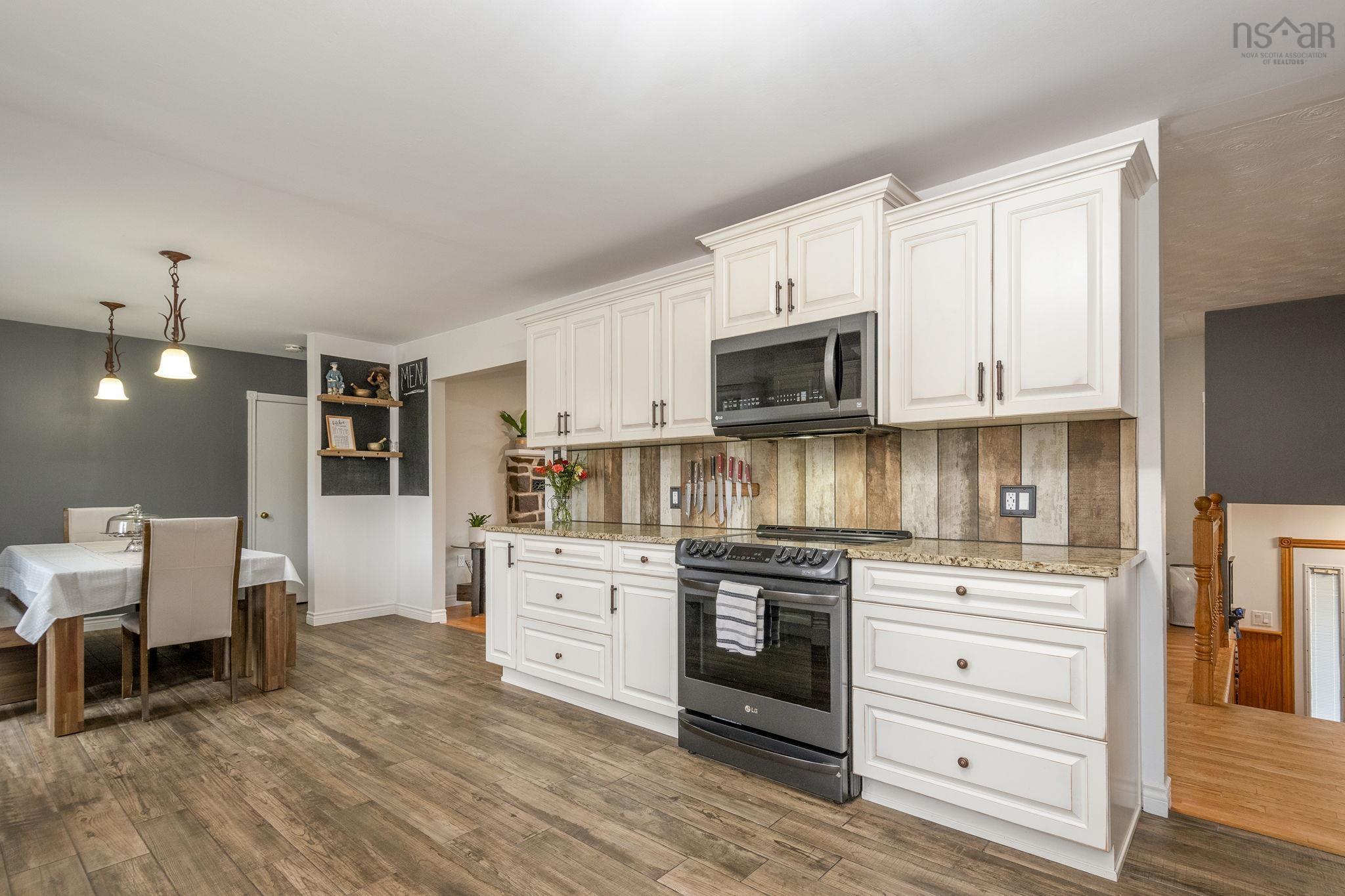 $520,000.00: 61 Aldred Road, Wilmot