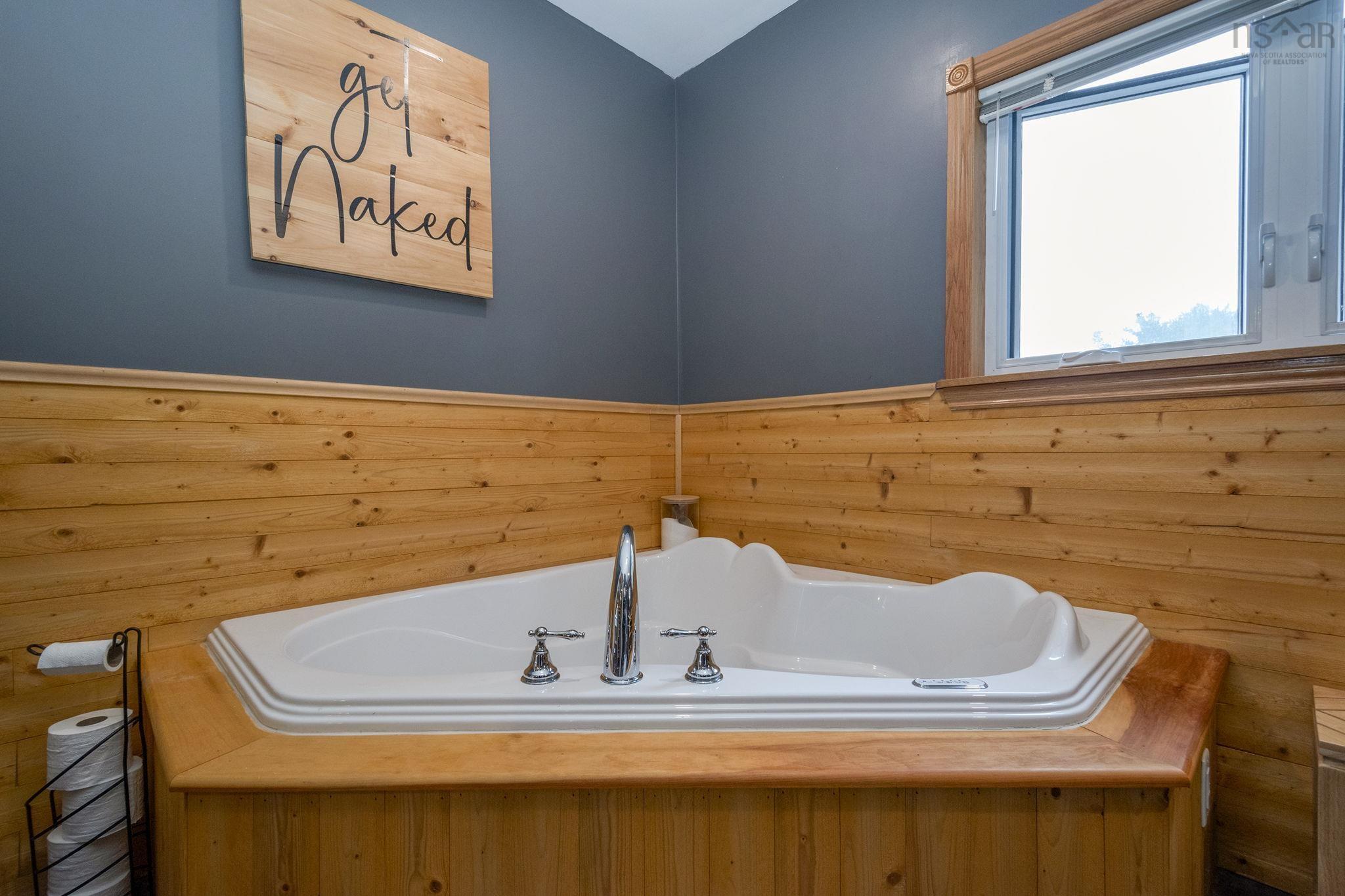 $520,000.00: 61 Aldred Road, Wilmot