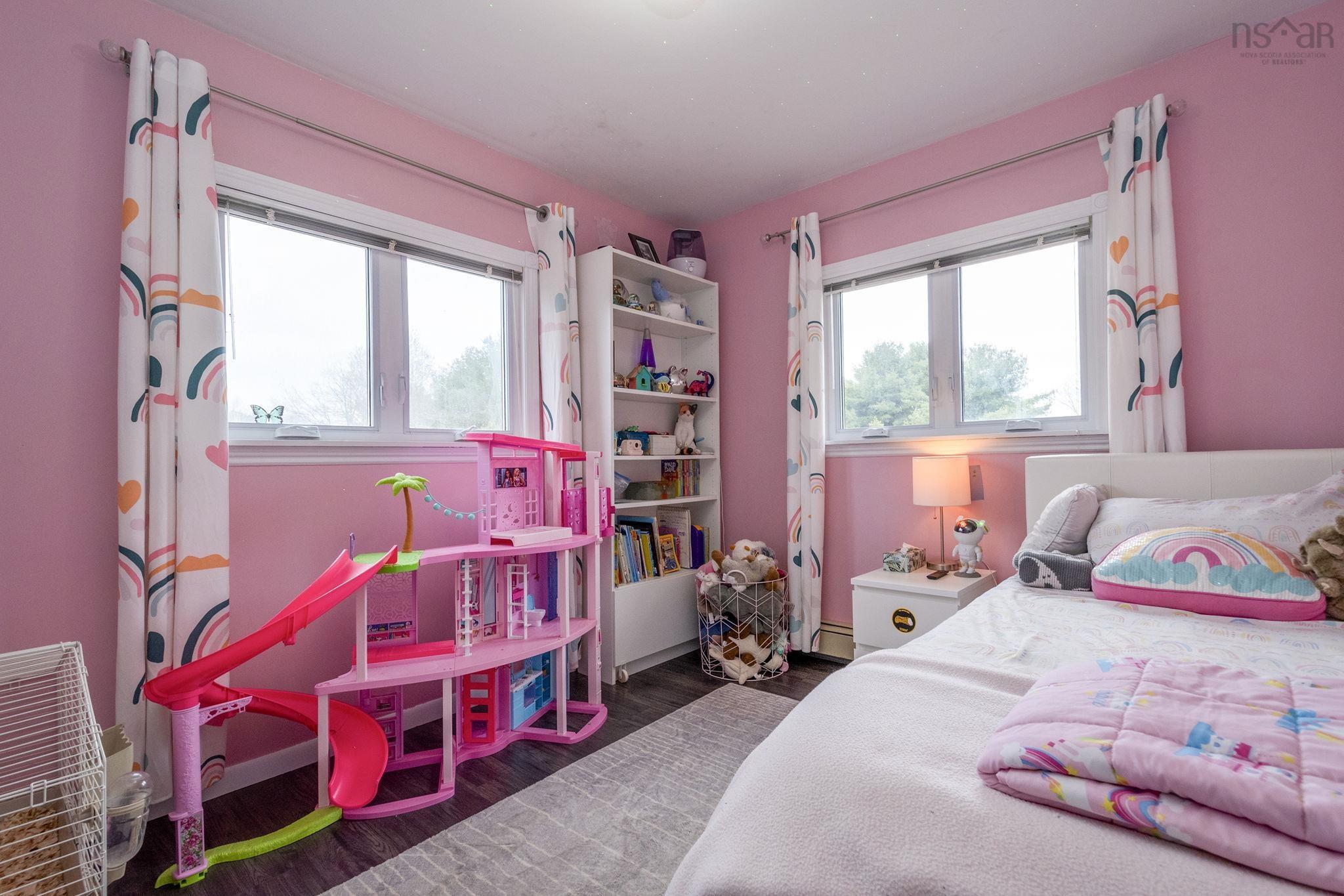 $520,000.00: 61 Aldred Road, Wilmot