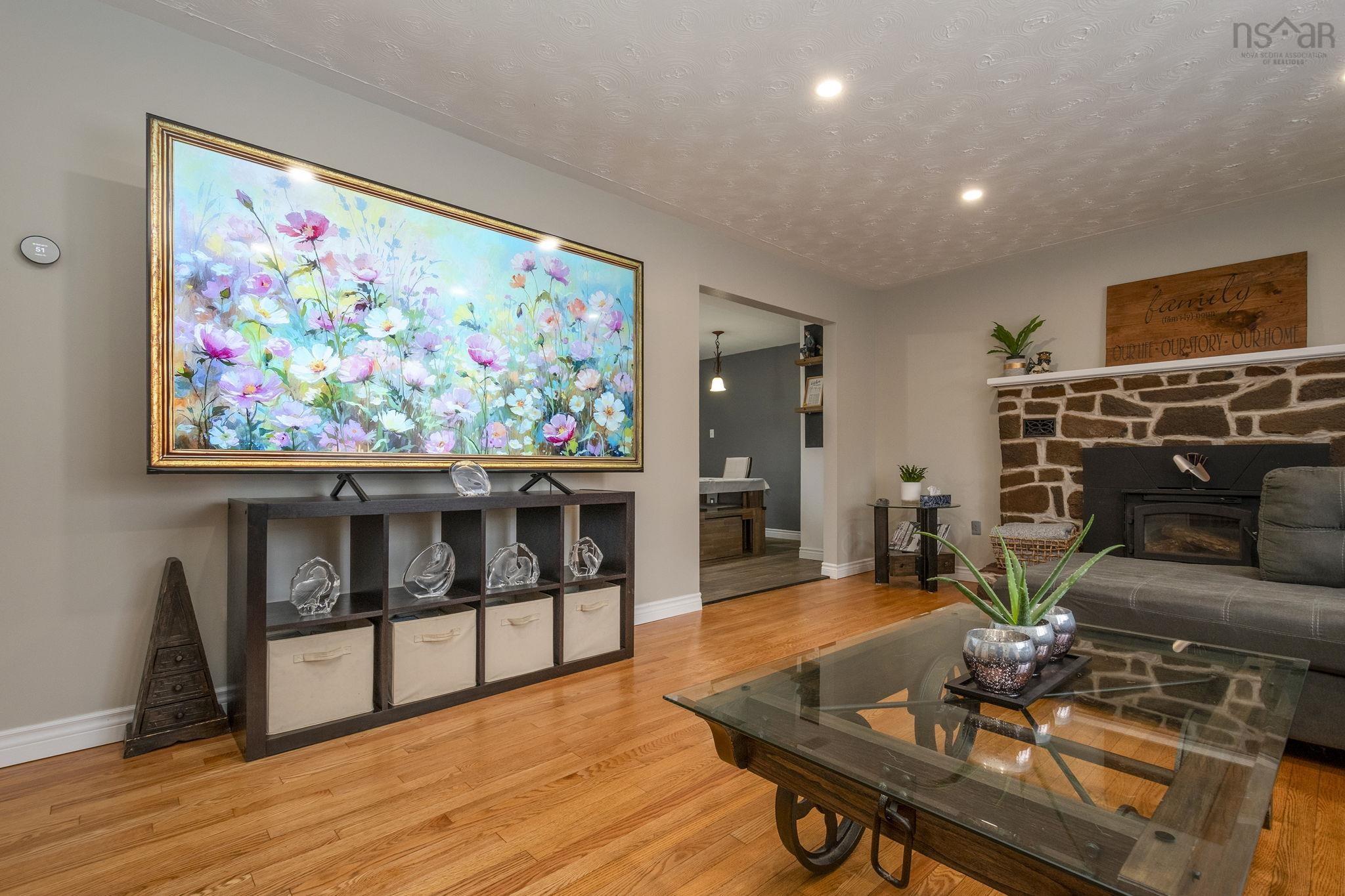 $520,000.00: 61 Aldred Road, Wilmot