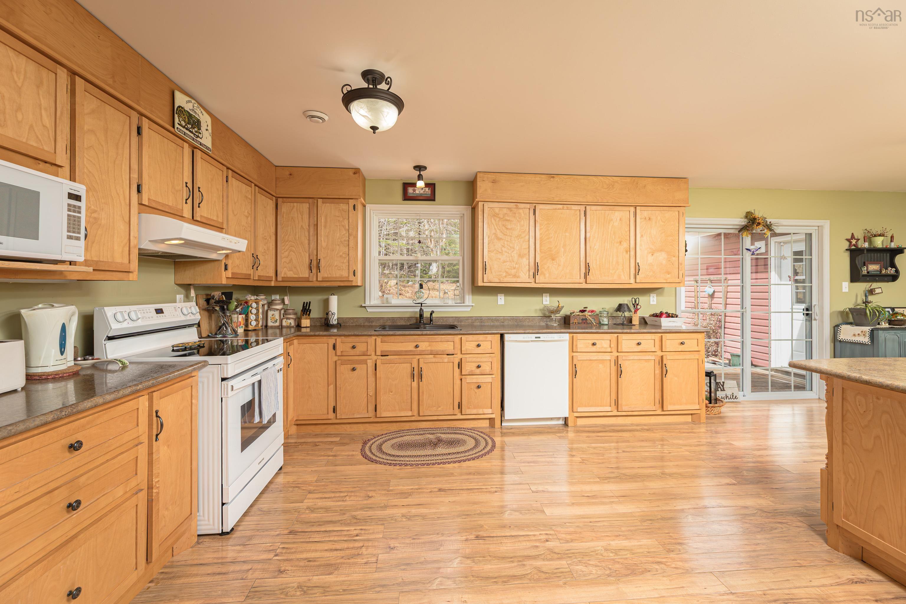 $479,900.00: 1339 Stewiacke Road, Lansdowne Station