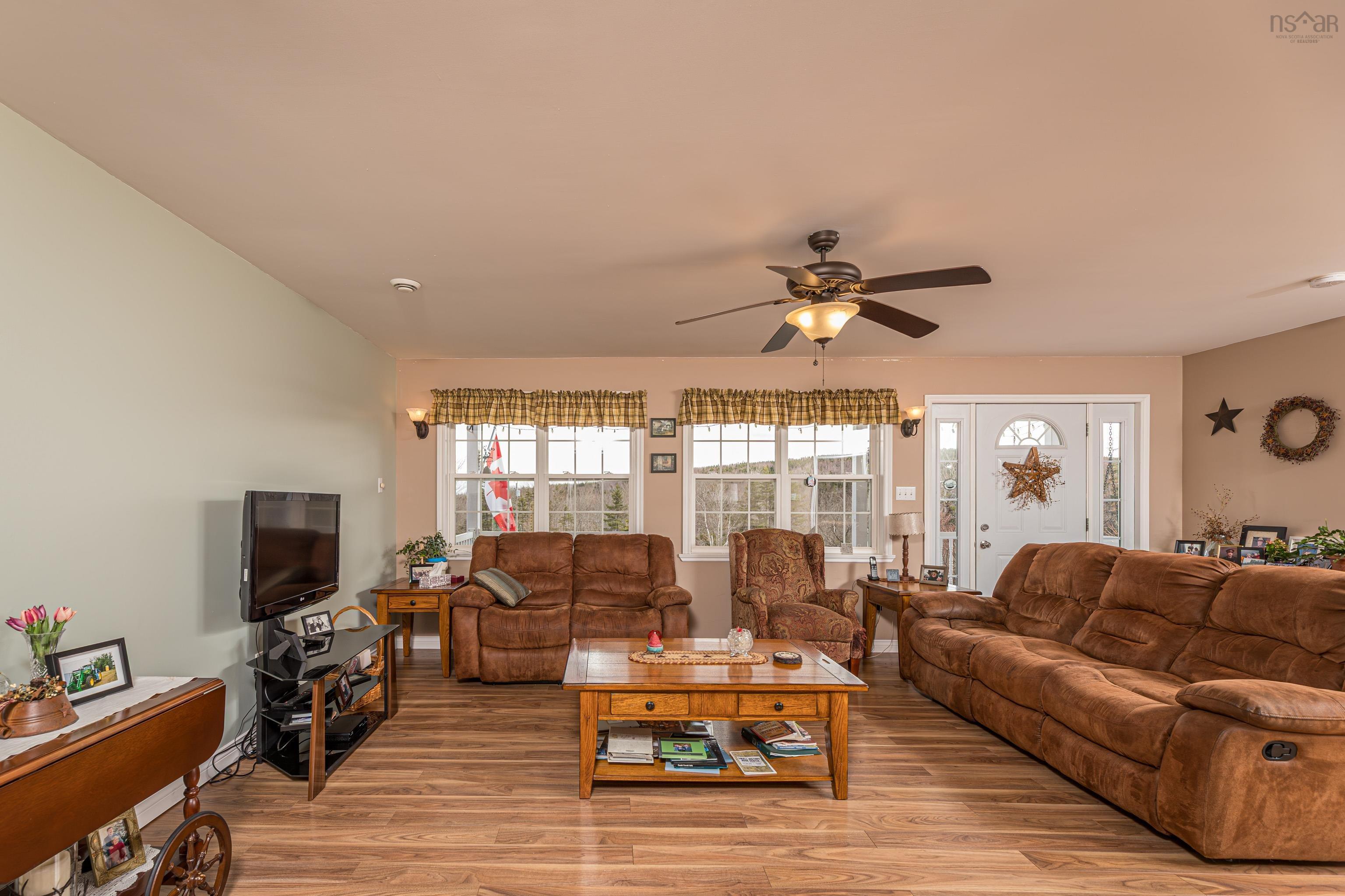 $479,900.00: 1339 Stewiacke Road, Lansdowne Station