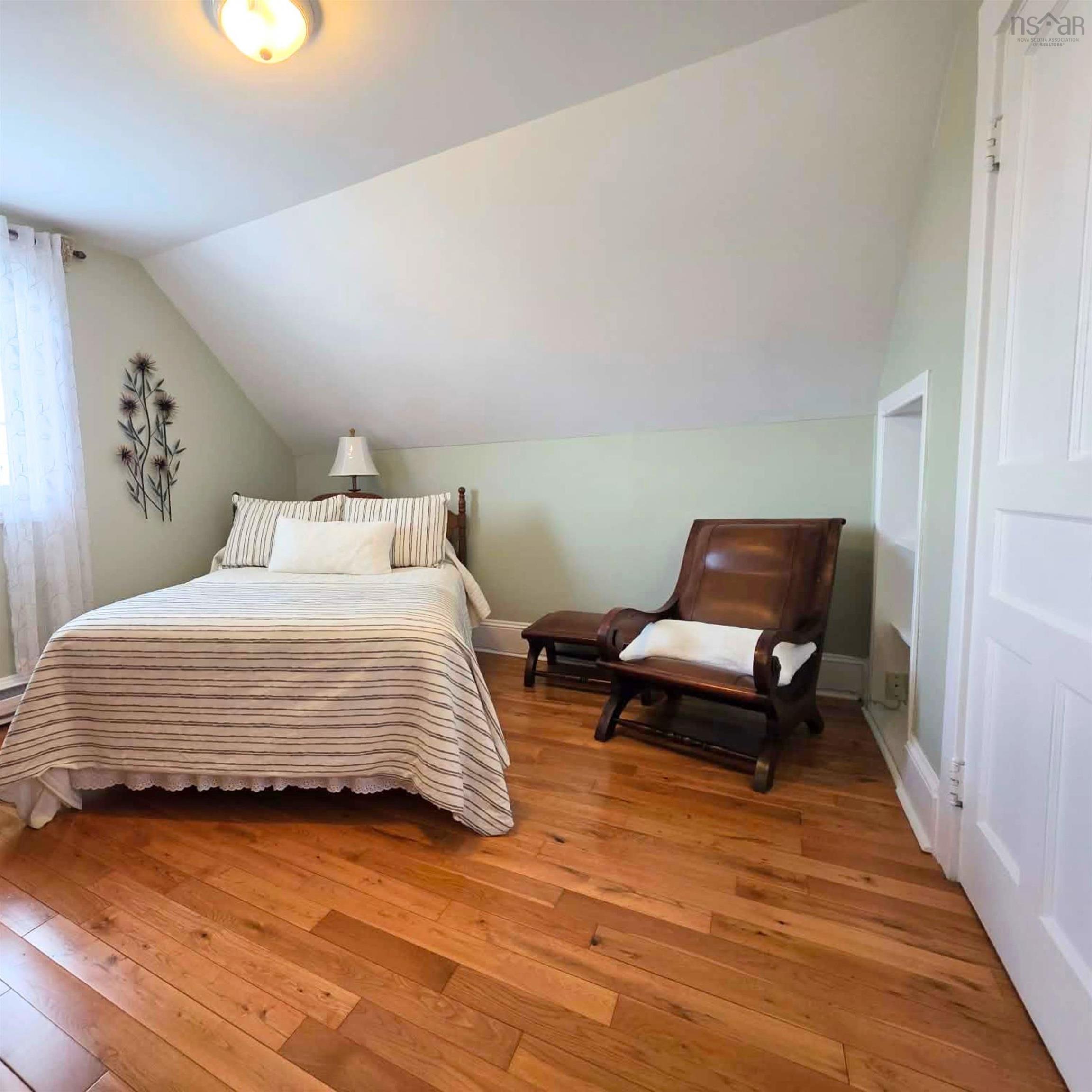 $339,000.00: 280 Convent Street, New Waterford