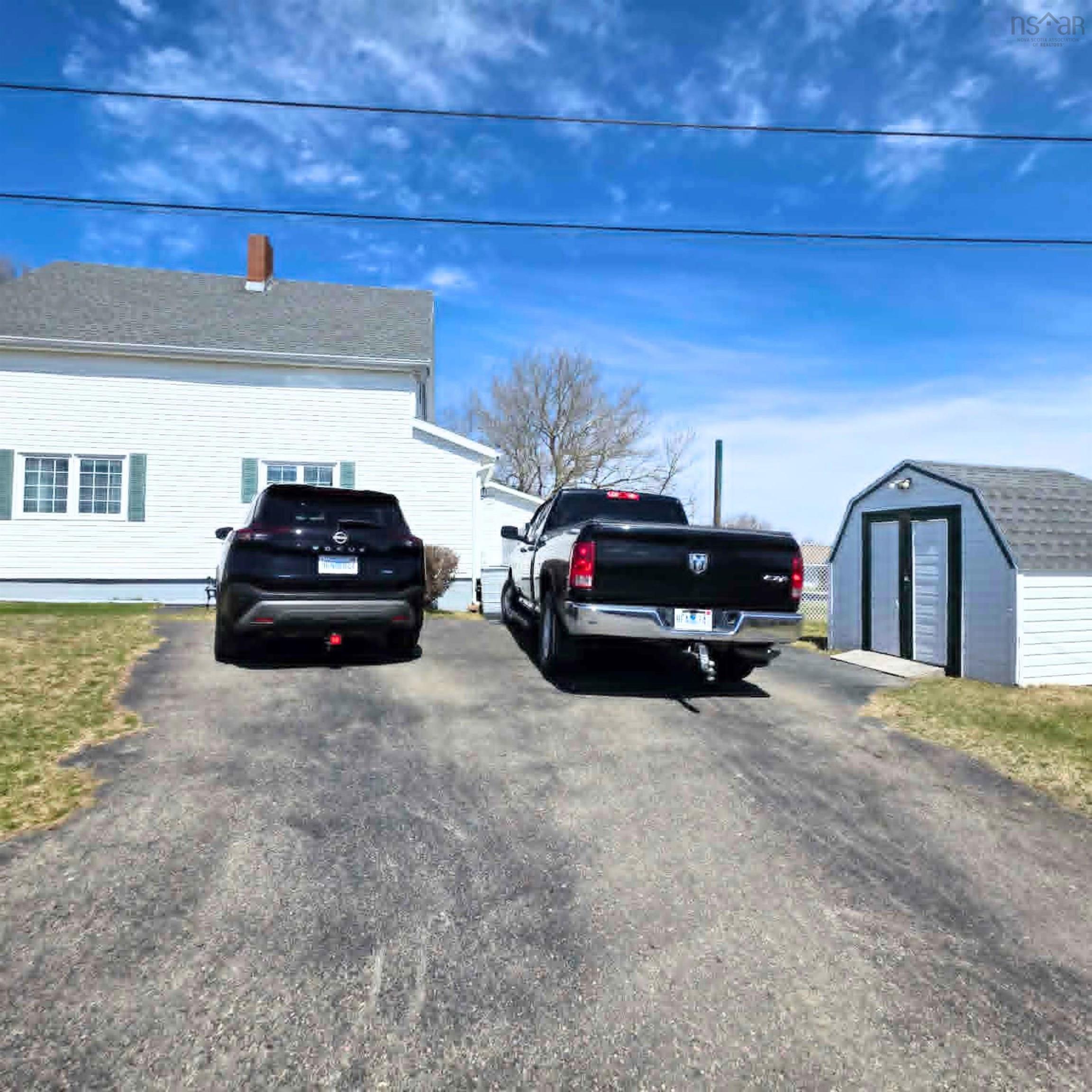 $339,000.00: 280 Convent Street, New Waterford