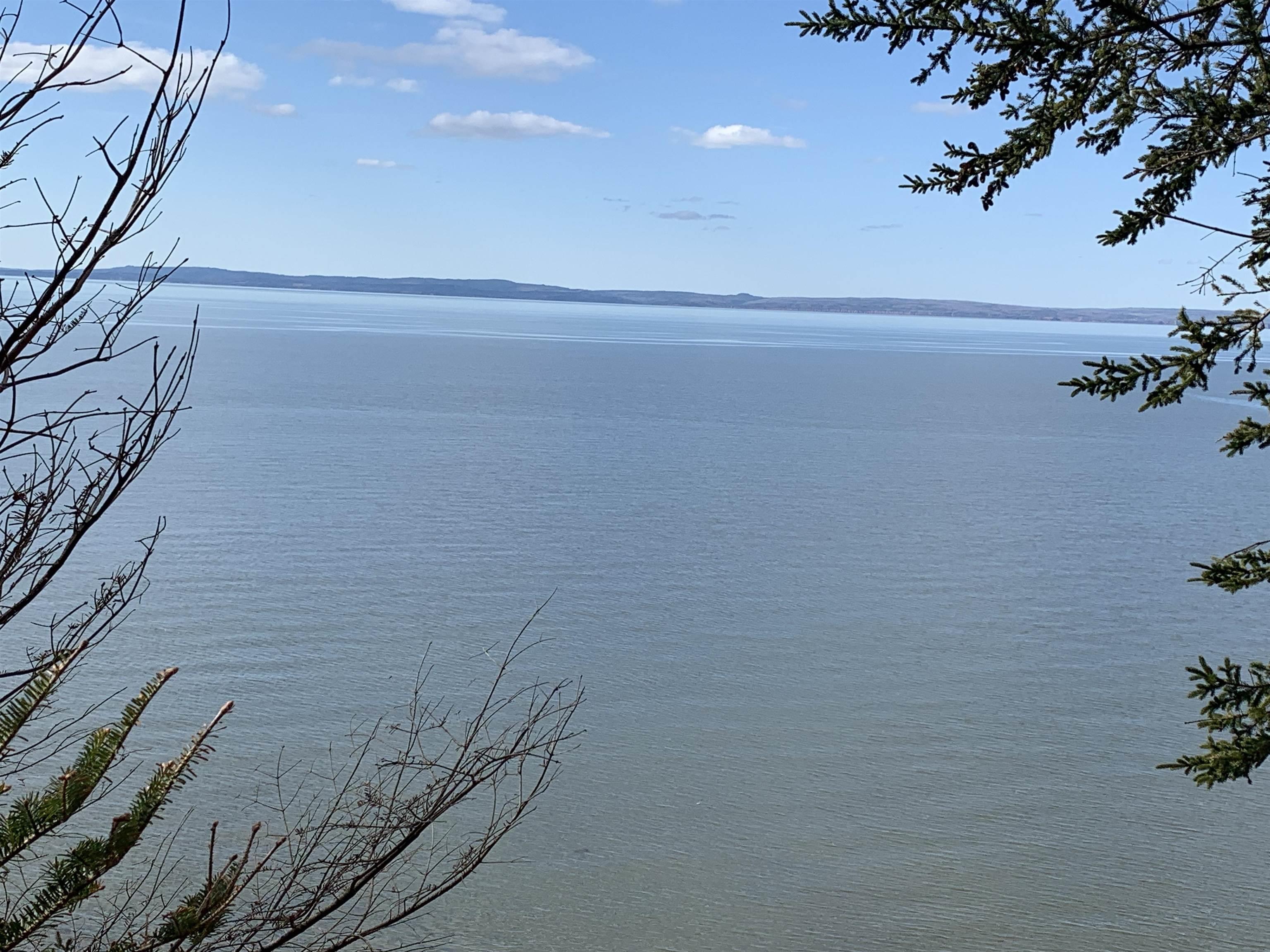 $199,900.00: 7645 215 Highway, Cambridge