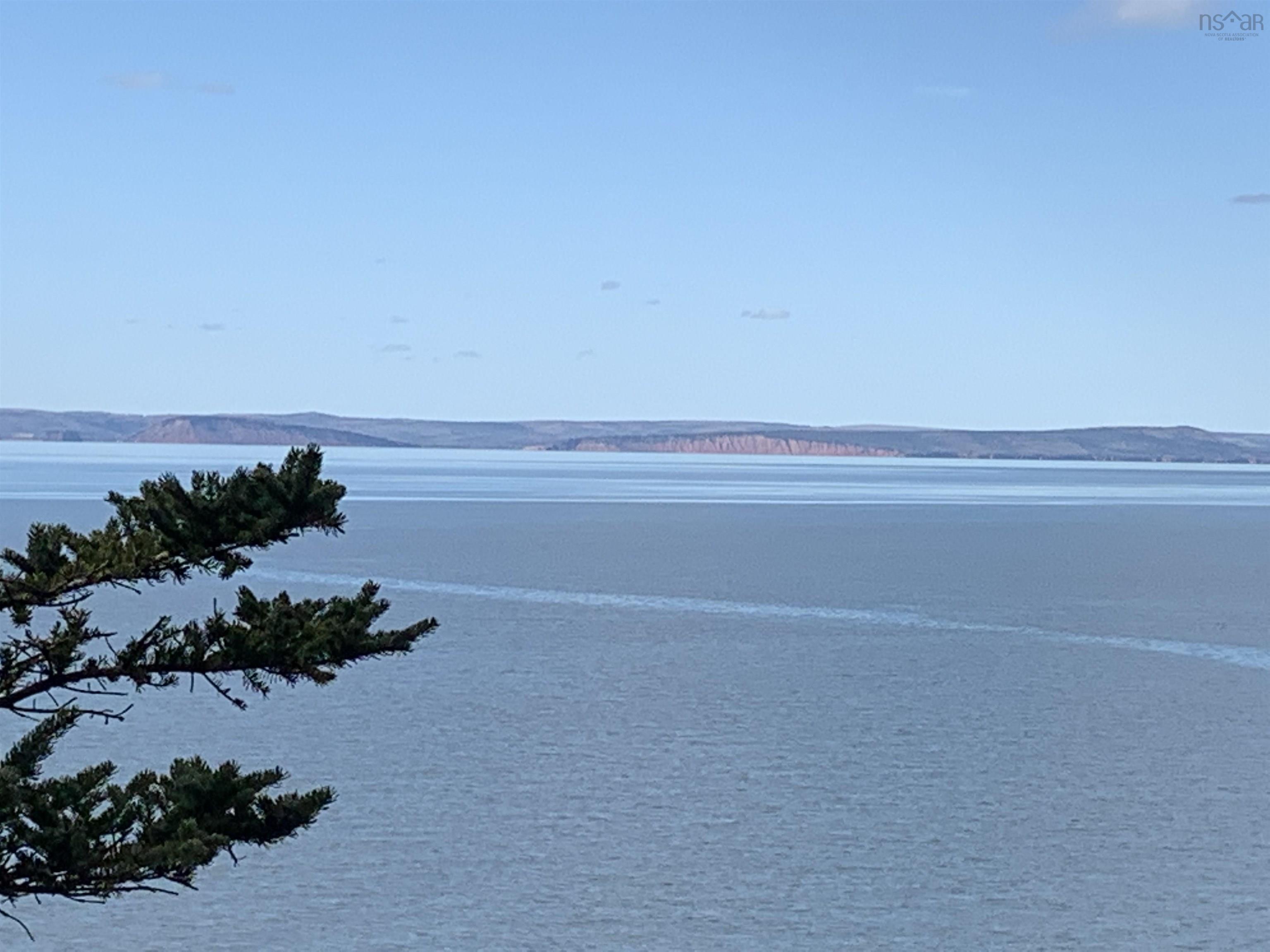 $199,900.00: 7645 215 Highway, Cambridge