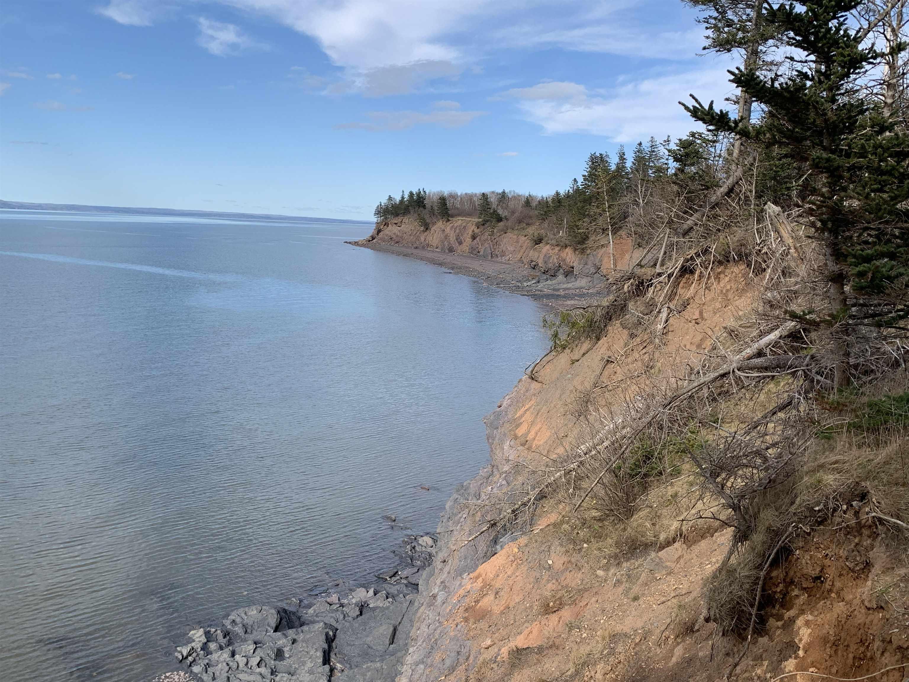 $199,900.00: 7645 215 Highway, Cambridge