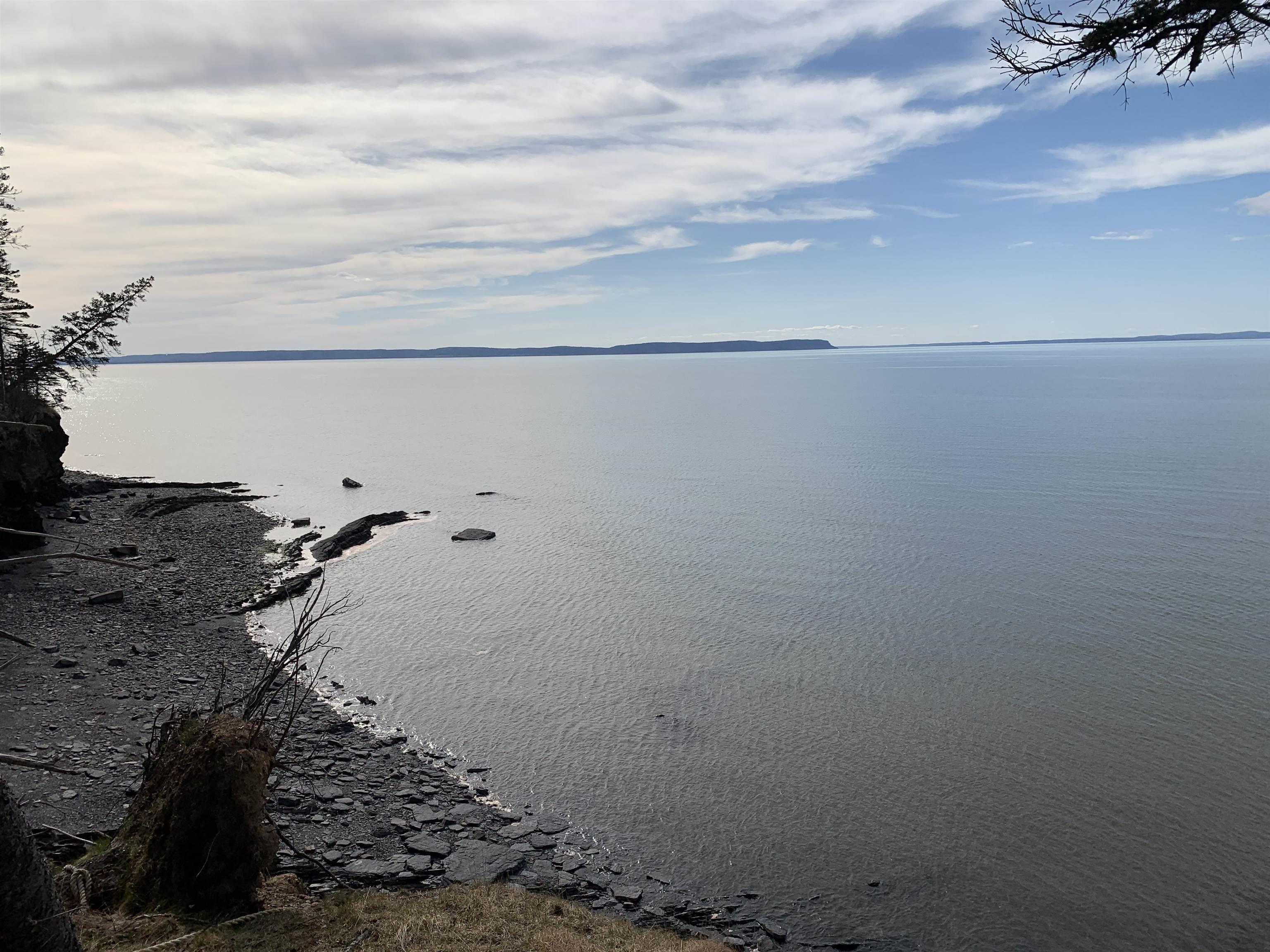 $199,900.00: 7645 215 Highway, Cambridge