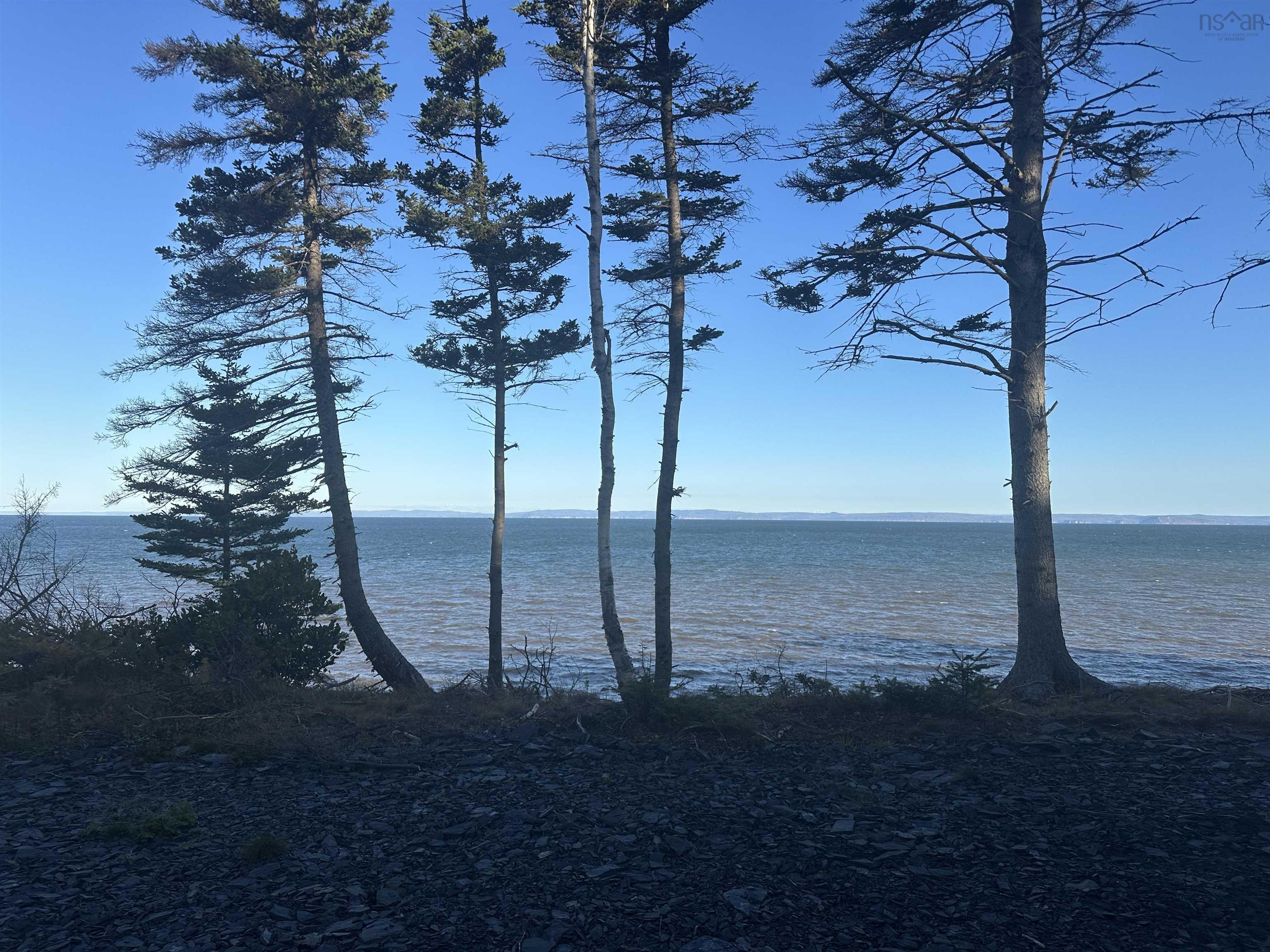 $199,900.00: 7645 215 Highway, Cambridge