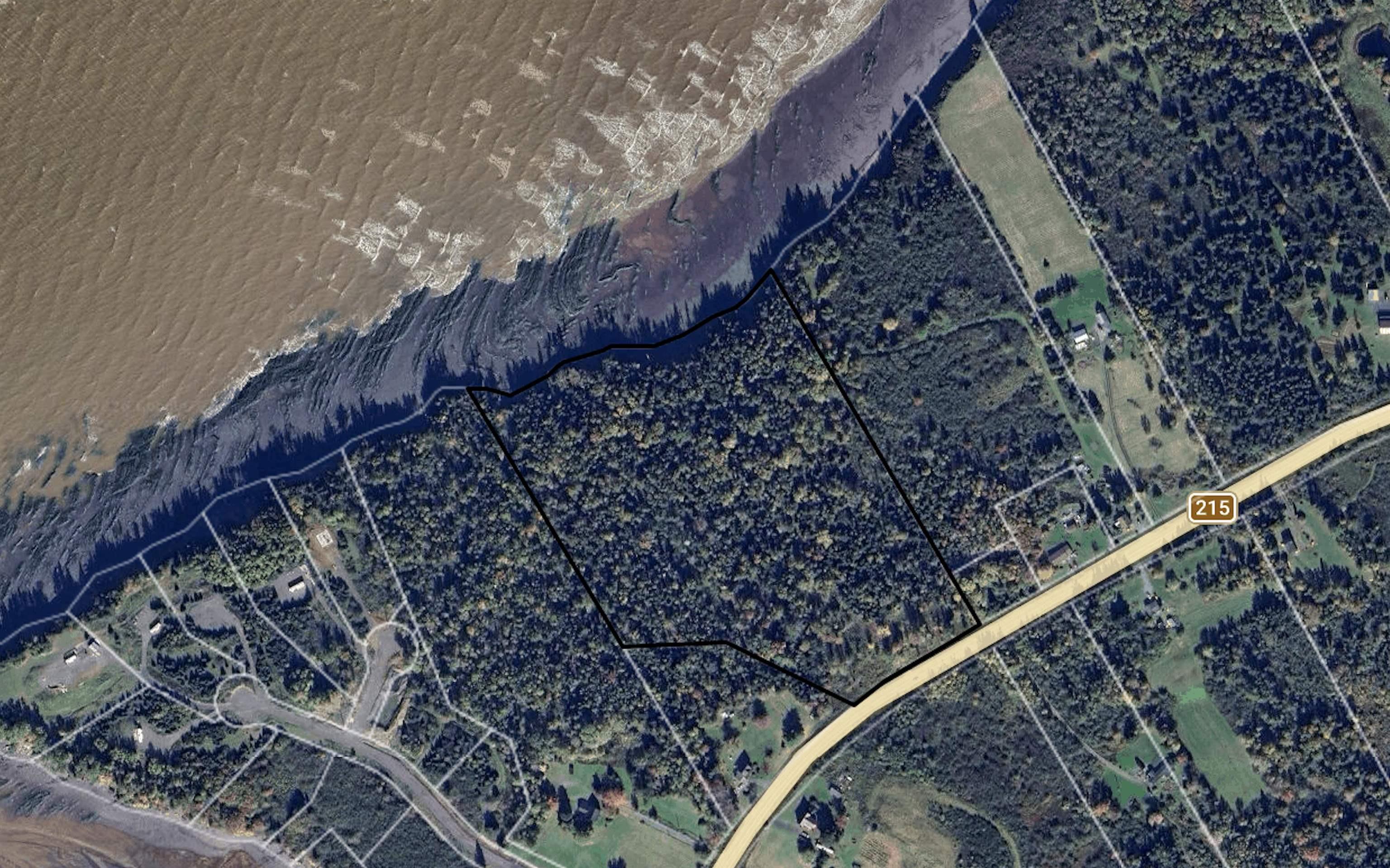 $199,900.00: 7645 215 Highway, Cambridge