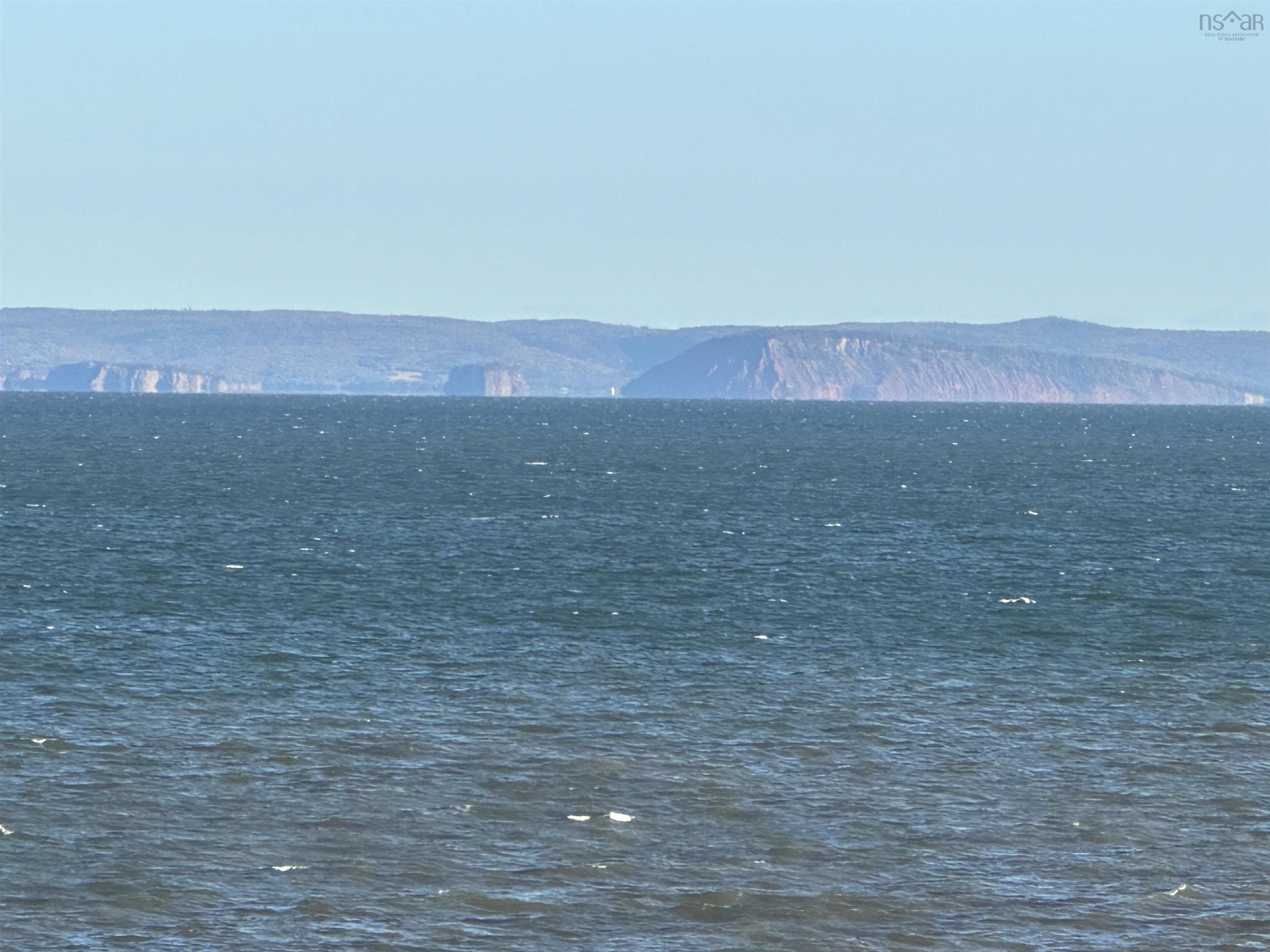 $199,900.00: 7645 215 Highway, Cambridge