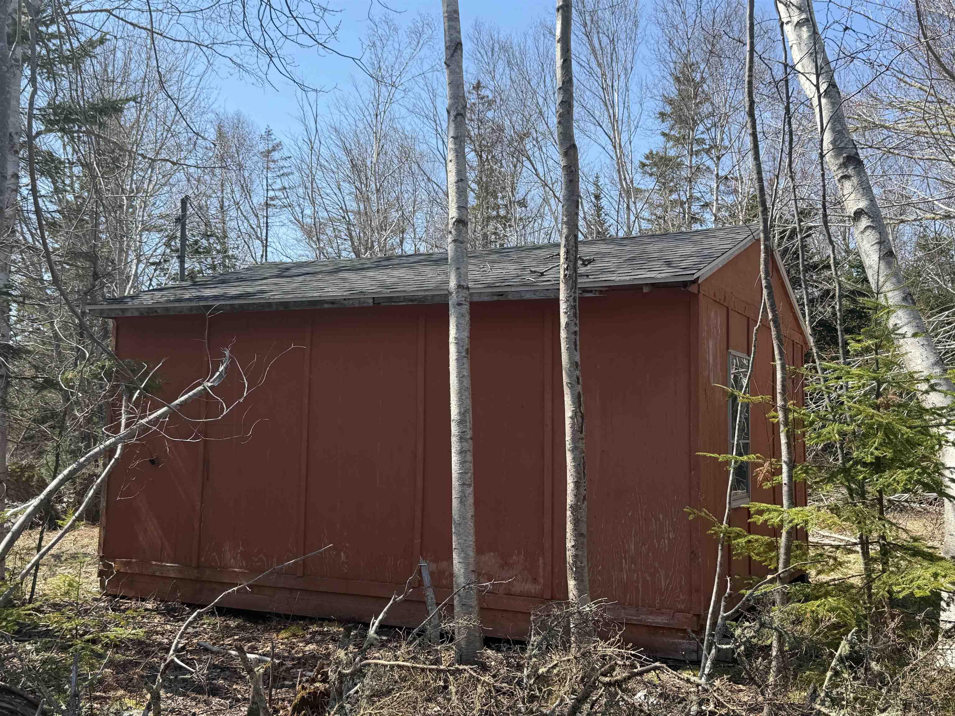 $199,900.00: 7645 215 Highway, Cambridge