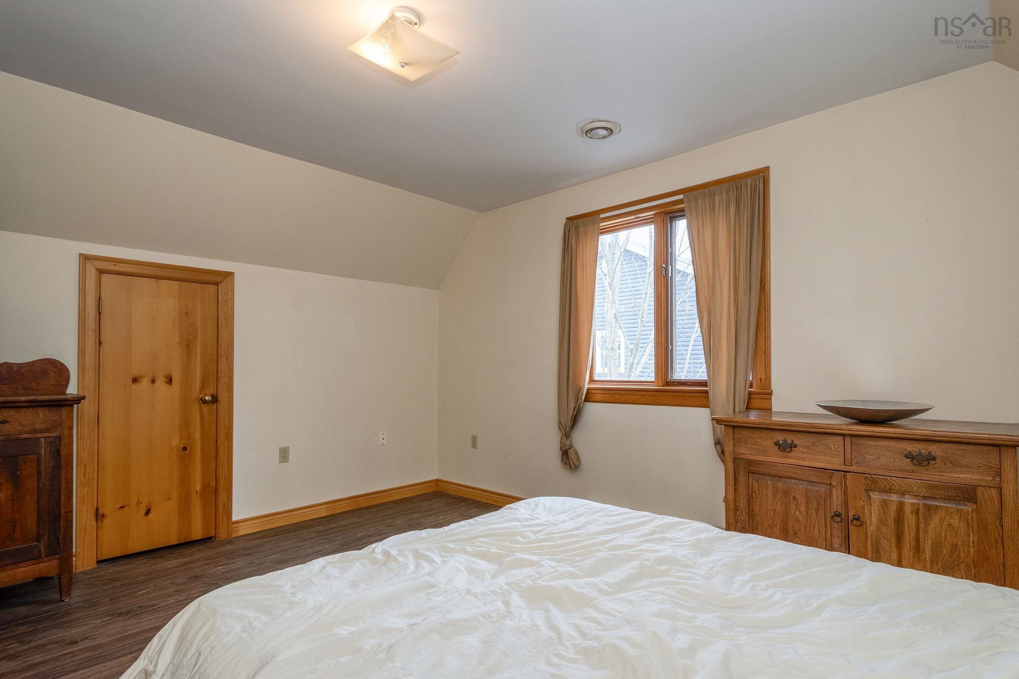 $459,000.00: 752 Main Street, Kingston