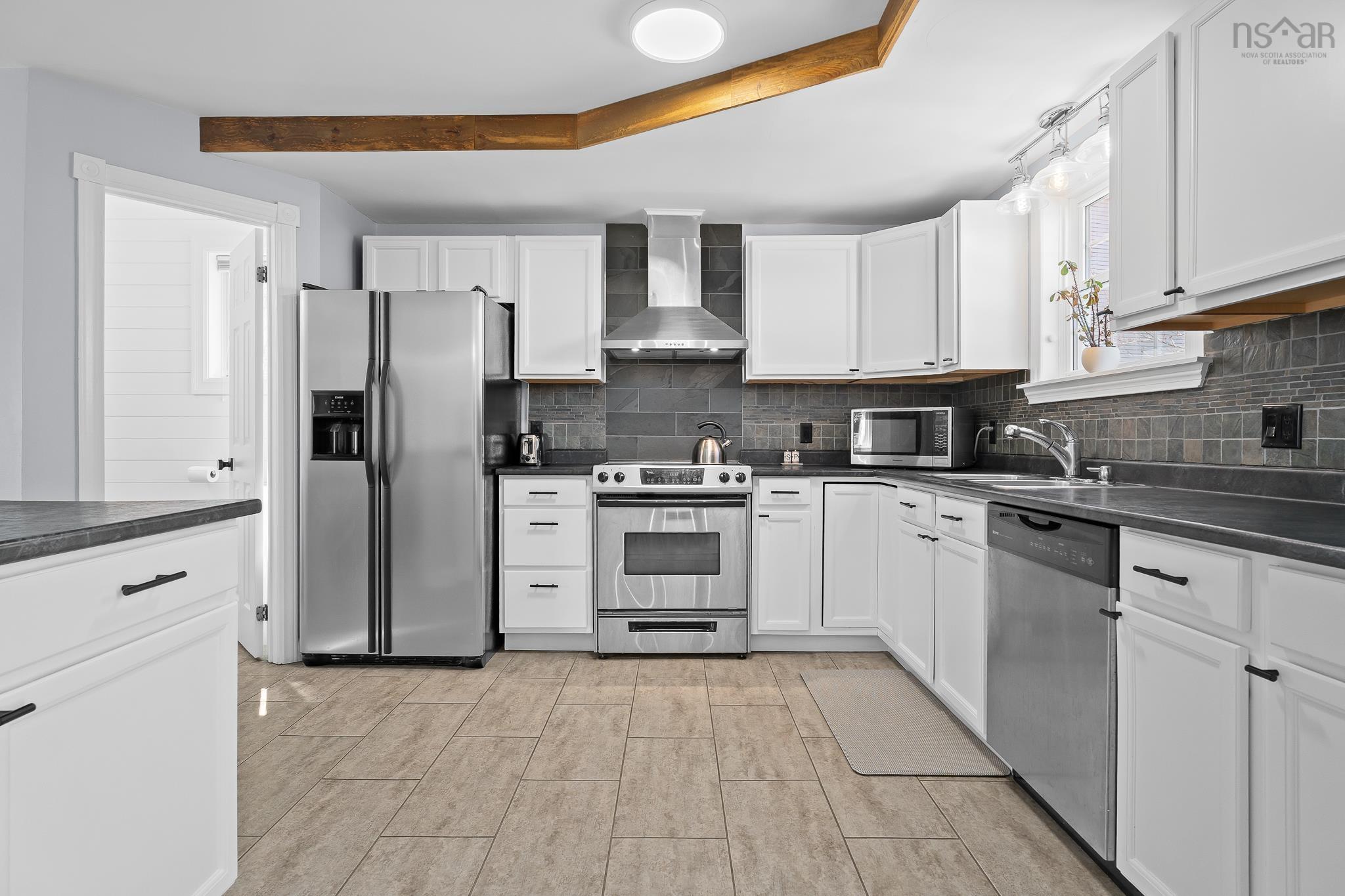 195 Greenwood Avenue, Timberlea, NS (MLS 202608319)