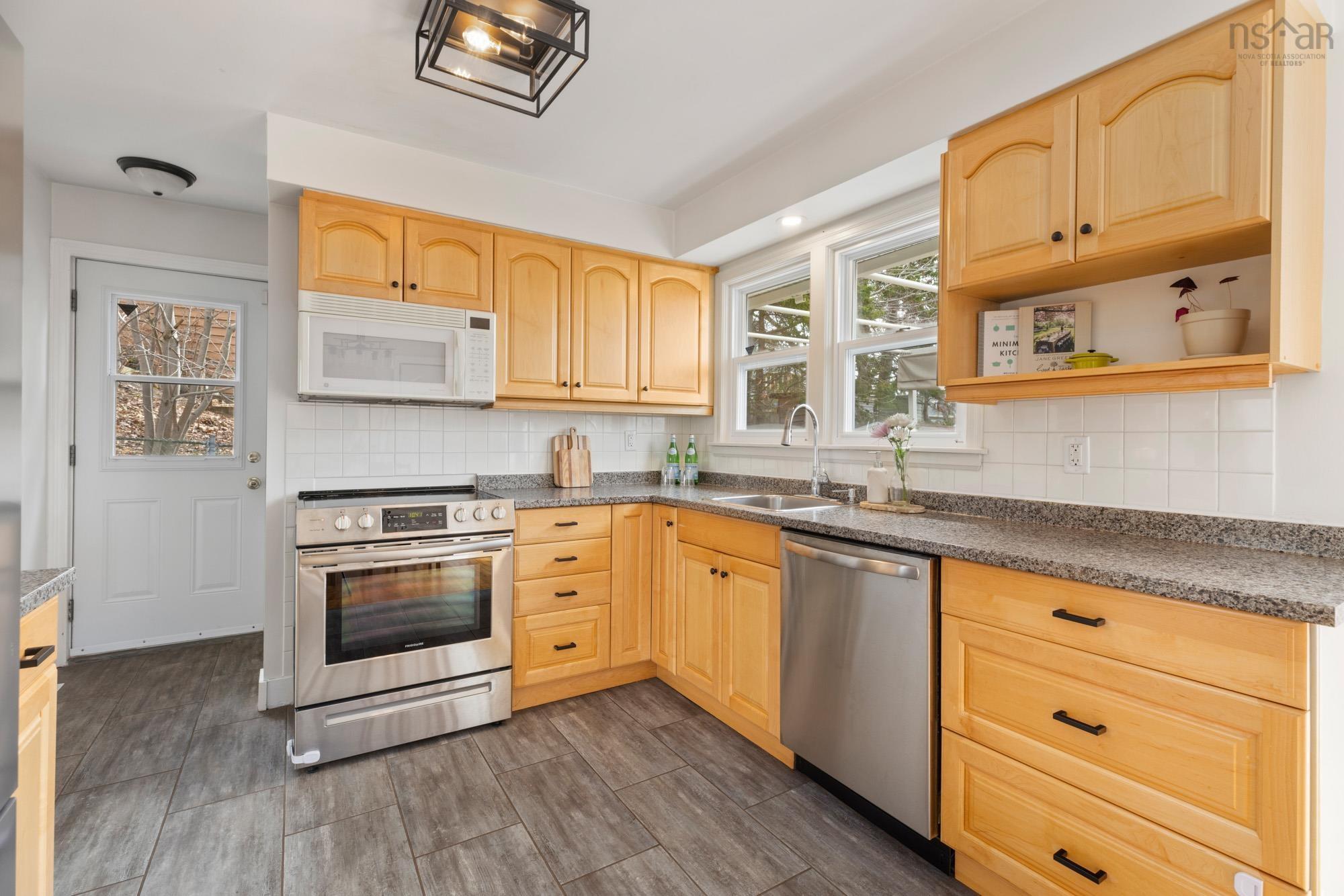 12 Lorway Drive, Dartmouth, NS (MLS 202608330)