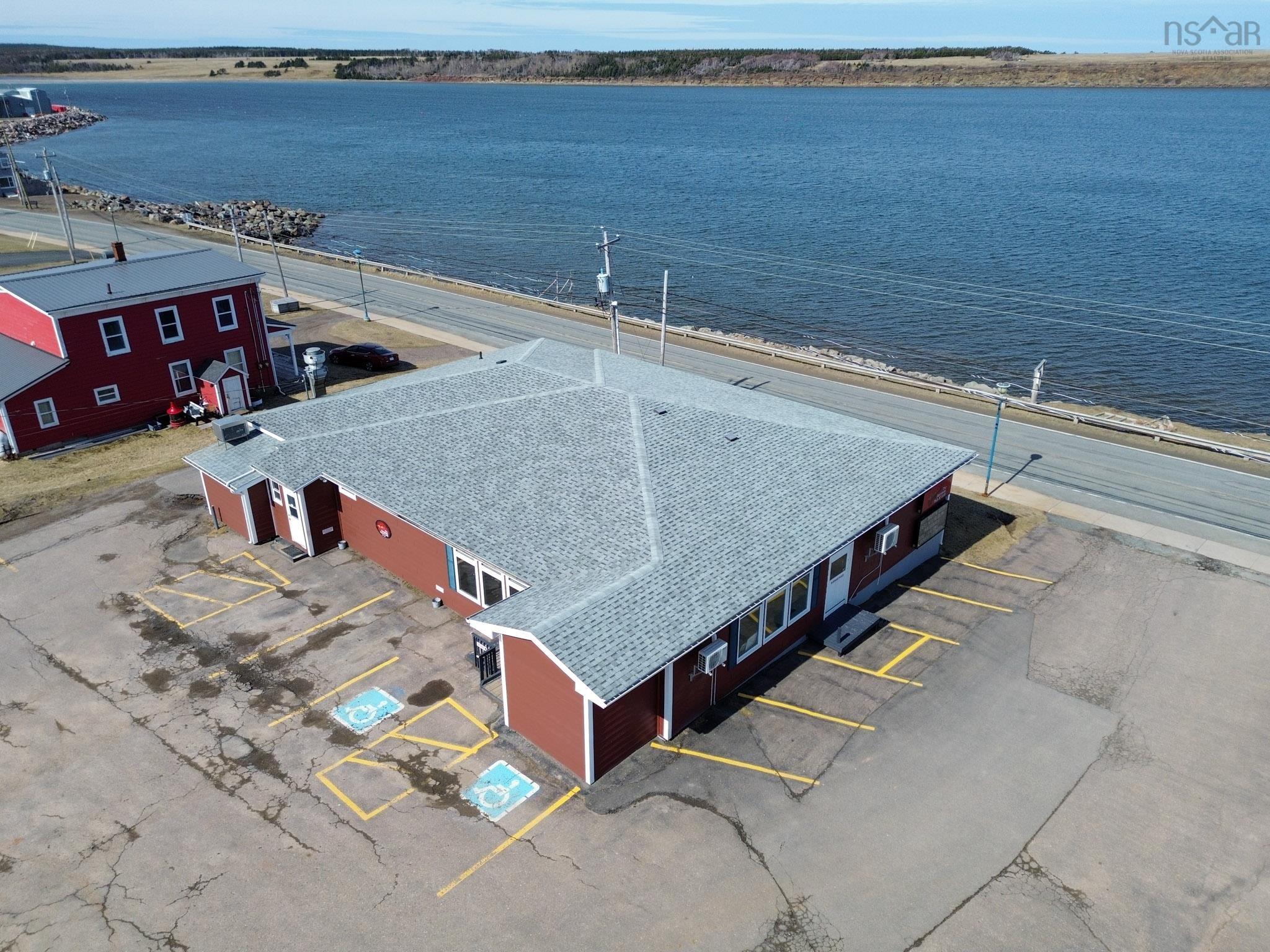 $1,399,000.00: 15528 Cabot Trail, Chéticamp