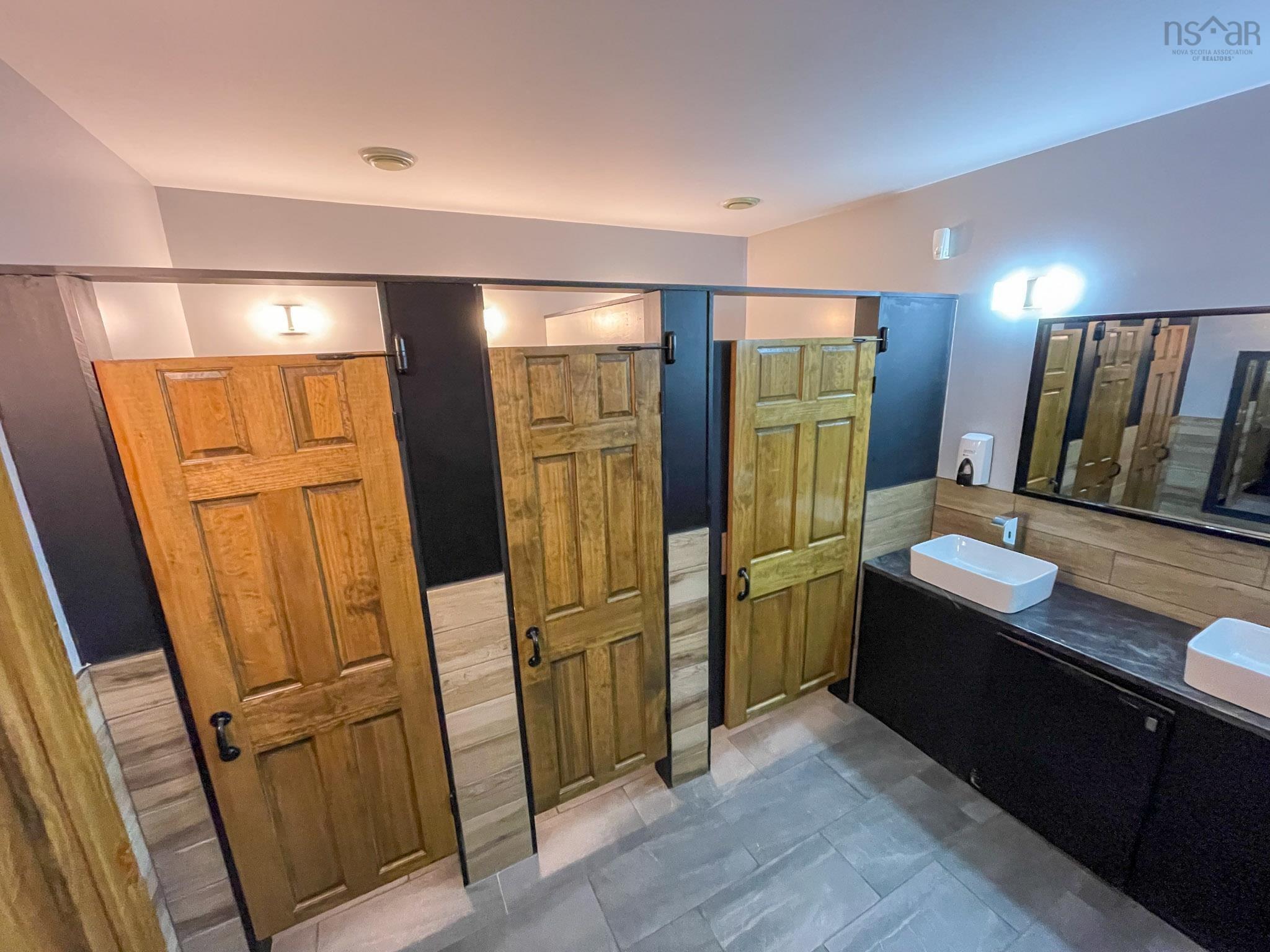 $1,399,000.00: 15528 Cabot Trail, Chéticamp