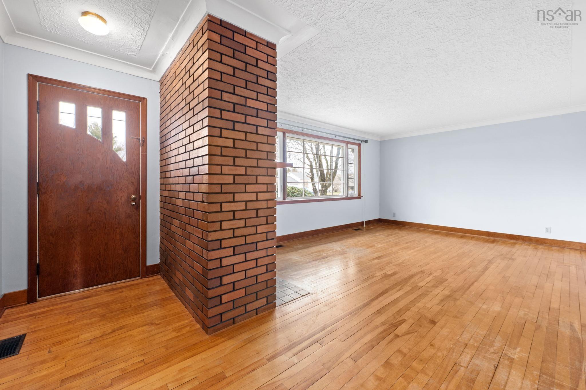 12 Raymoor Drive, Dartmouth, NS (MLS 202608351)