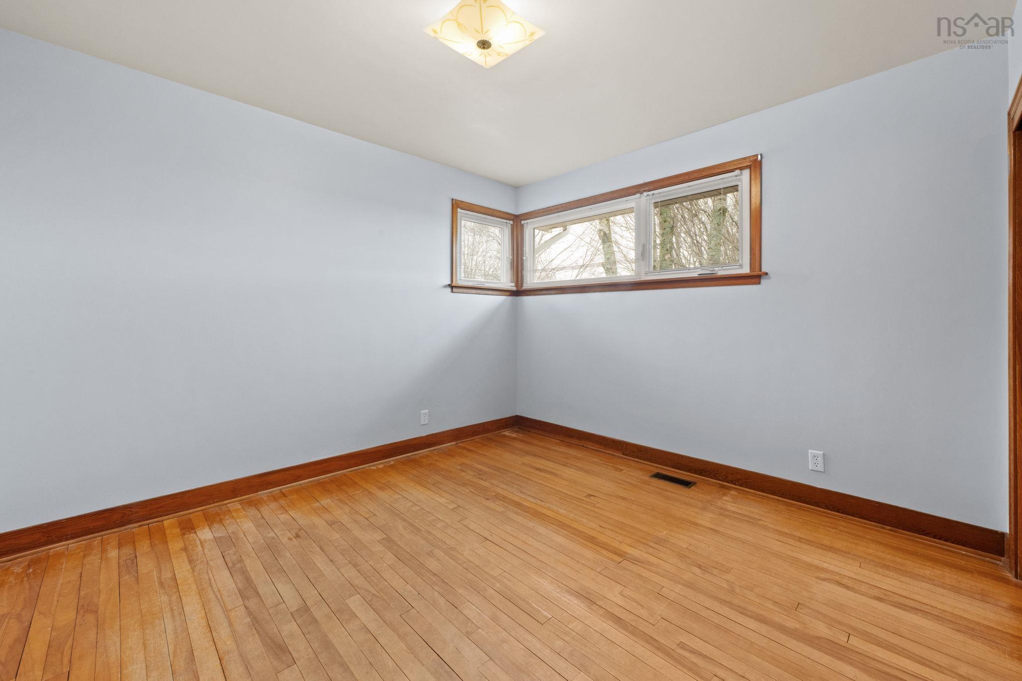 12 Raymoor Drive, Dartmouth, NS (MLS 202608351)