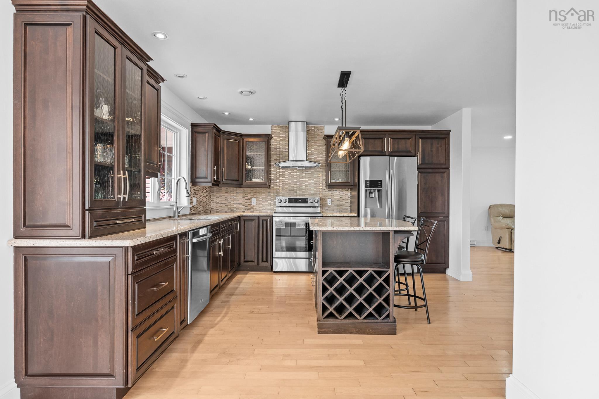 $599,900.00: 1939 Middle Road, Nictaux