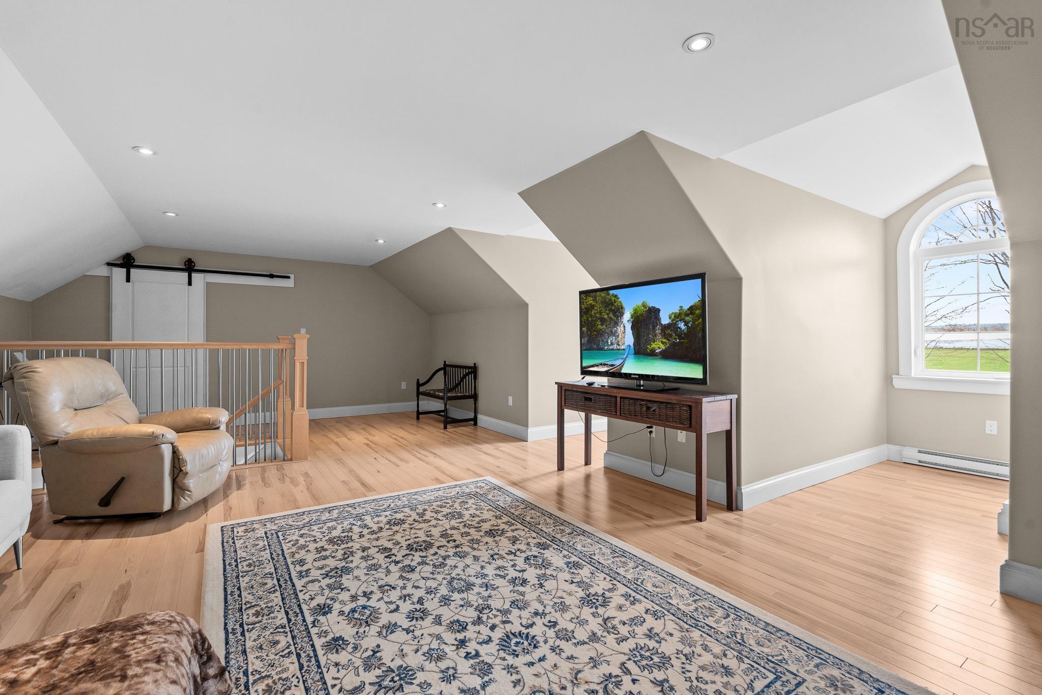 $599,900.00: 1939 Middle Road, Nictaux