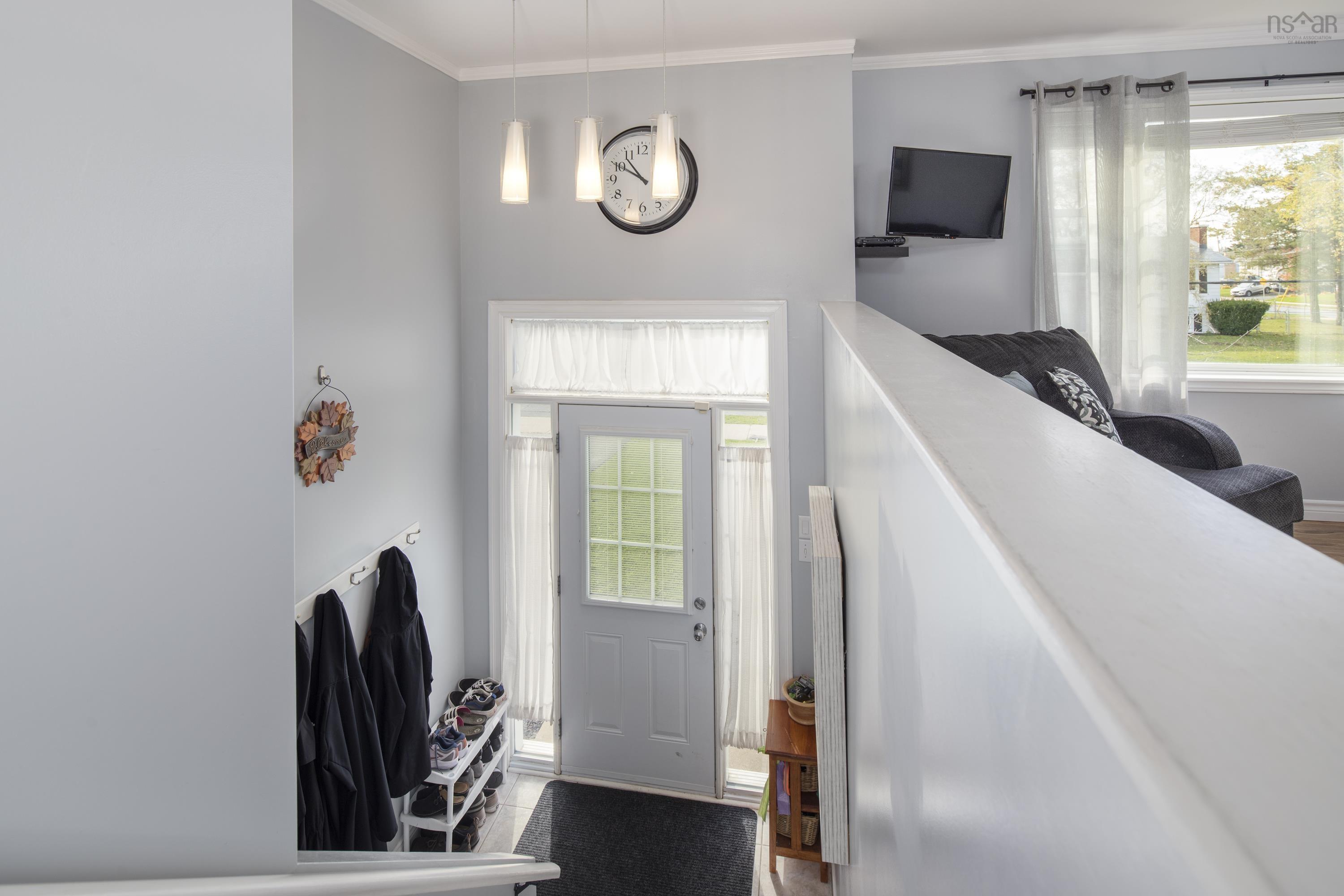 $599,900.00: 4 Evergreen Drive, Cole Harbour