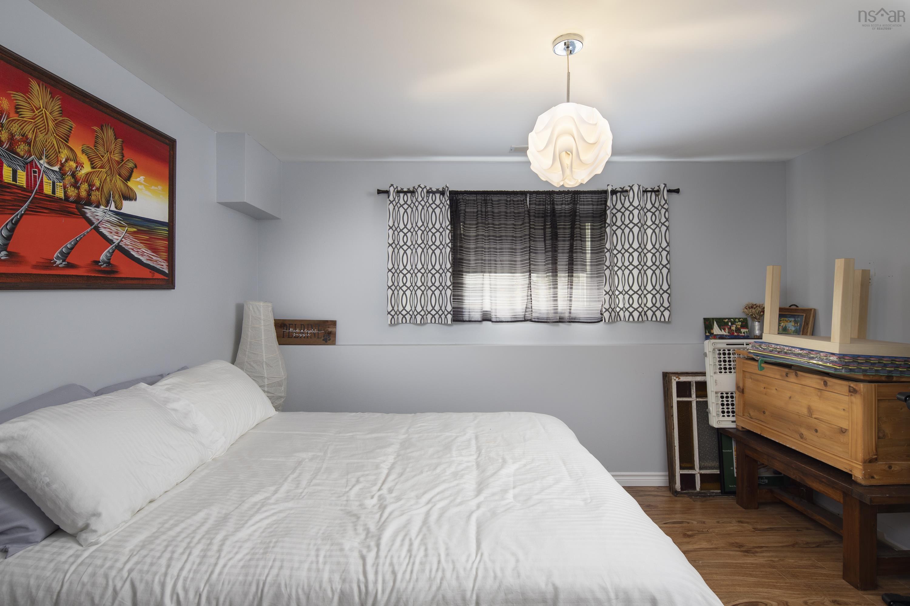 $599,900.00: 4 Evergreen Drive, Cole Harbour