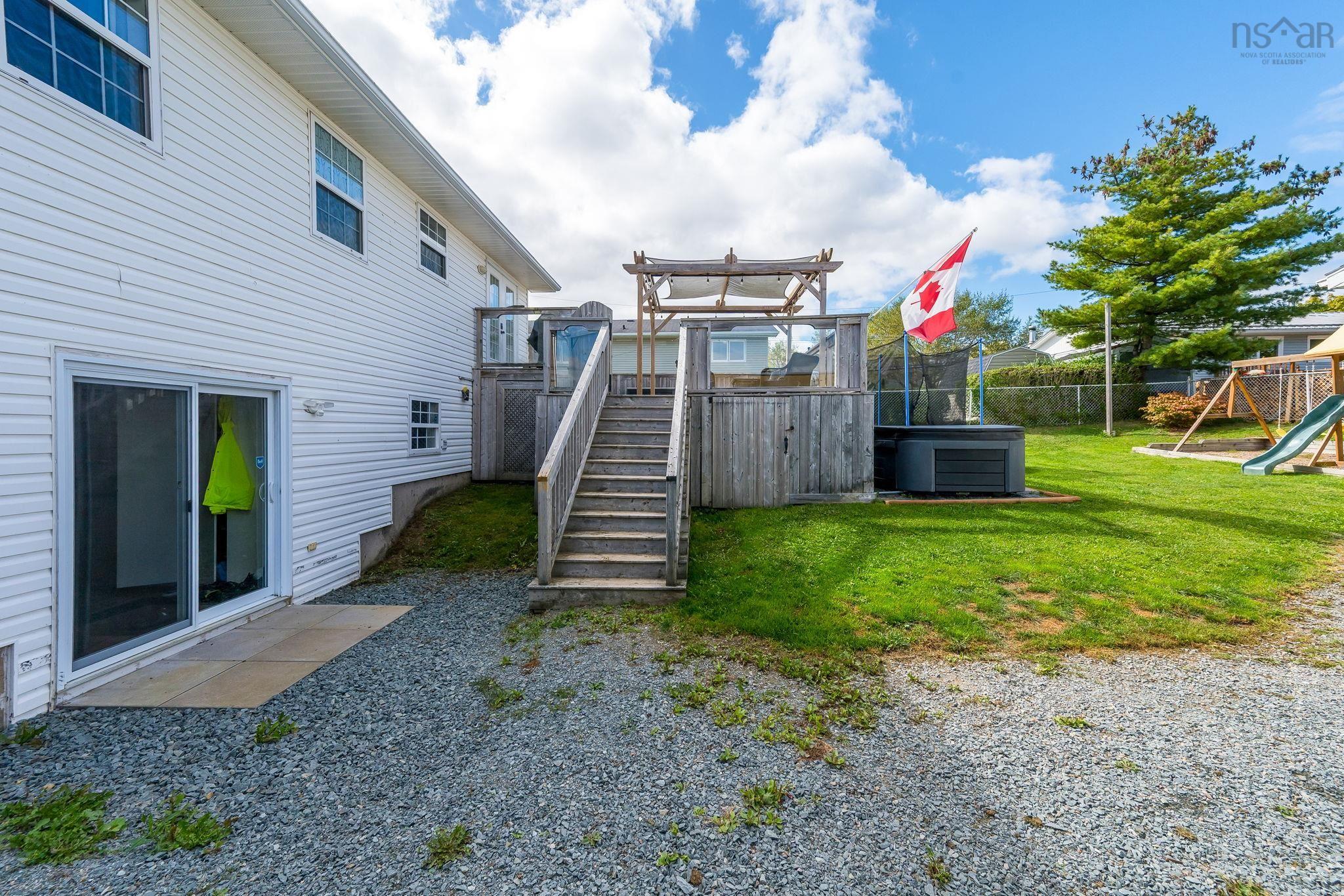 $599,900.00: 4 Evergreen Drive, Cole Harbour